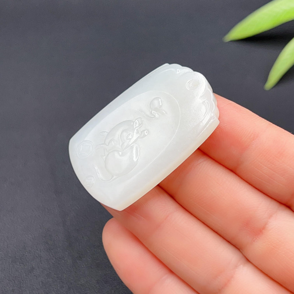 和田玉羊脂白玉生肖鼠玉牌（15.43g）