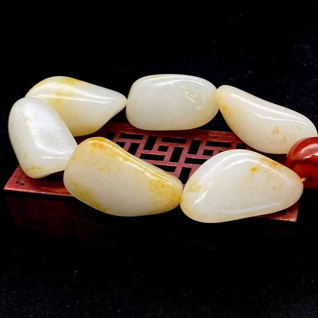 和田玉洒金皮籽料【精品手串】（126.6g）