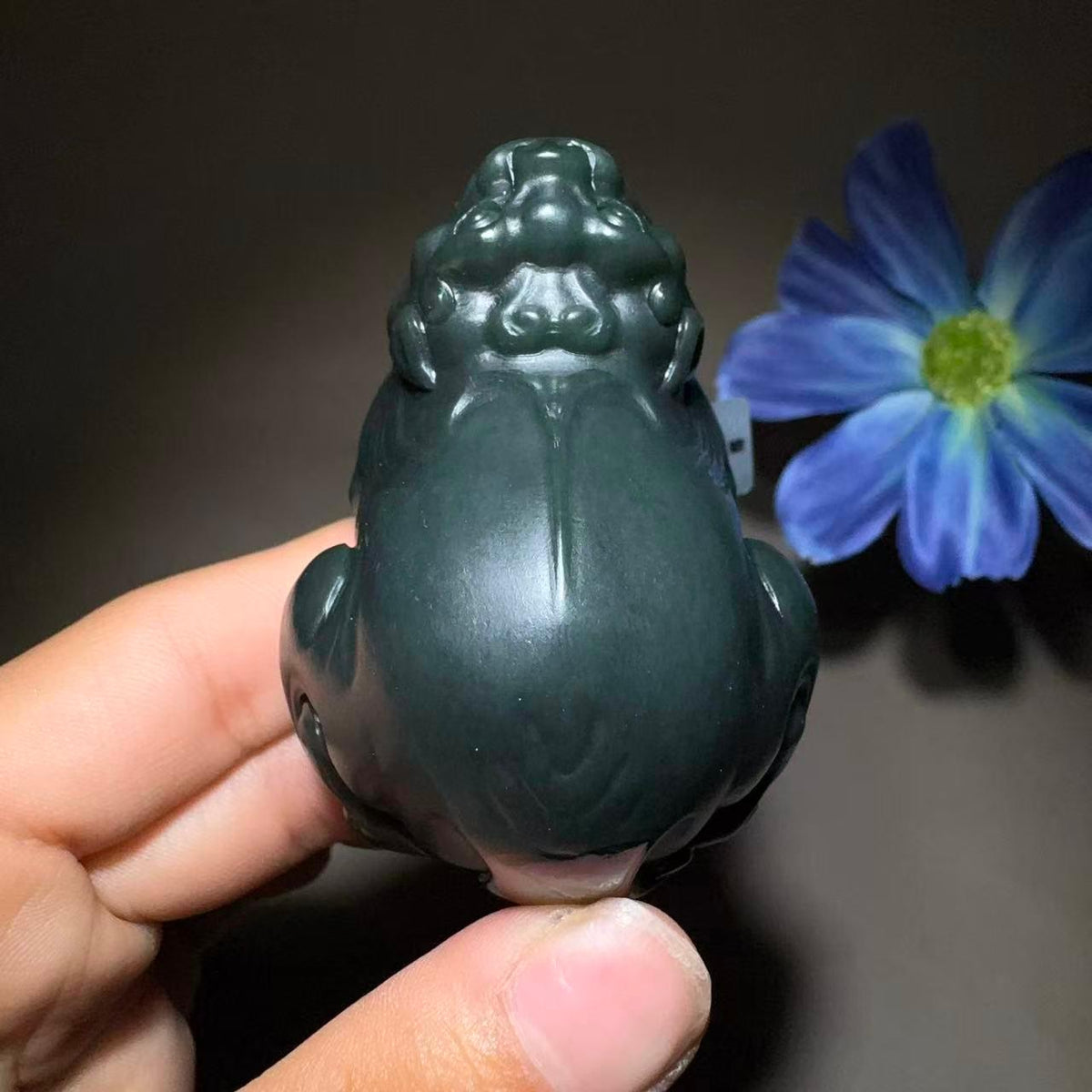 秒杀和田玉沙枣青貔貅手把件（185.2g）