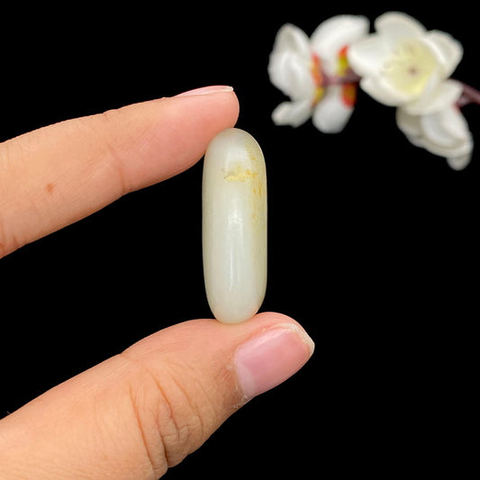 和田玉聚黄皮籽料吊坠籽（10.8g）