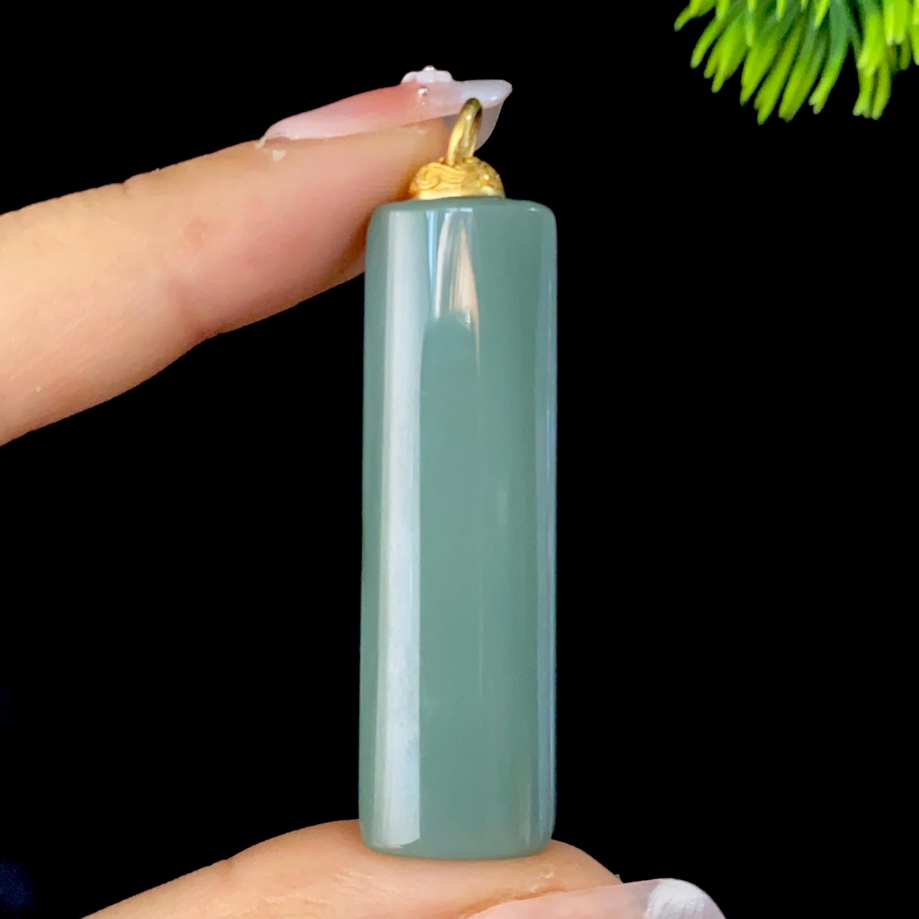 和田玉鸭蛋青18k金扣头无事牌（12.3g）