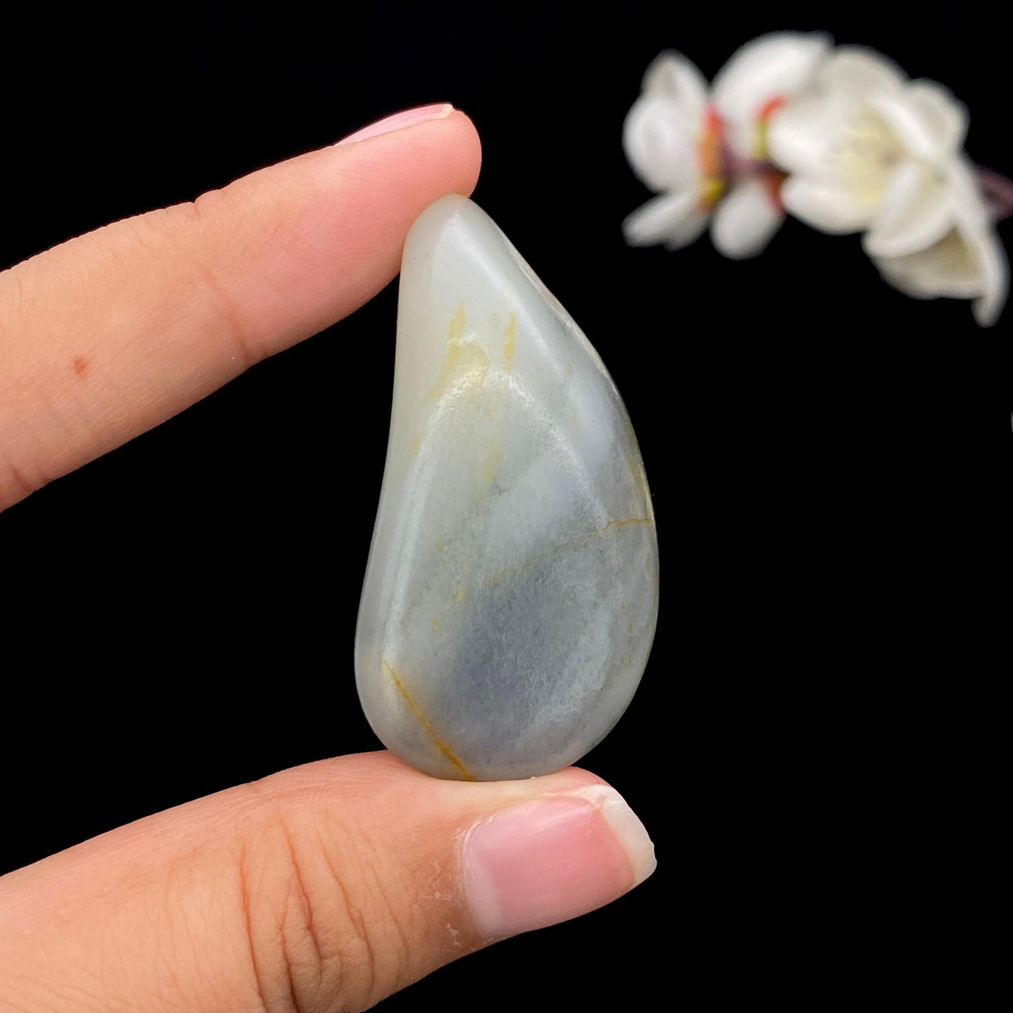 和田玉青花带黄皮籽料挂件（27.7g）