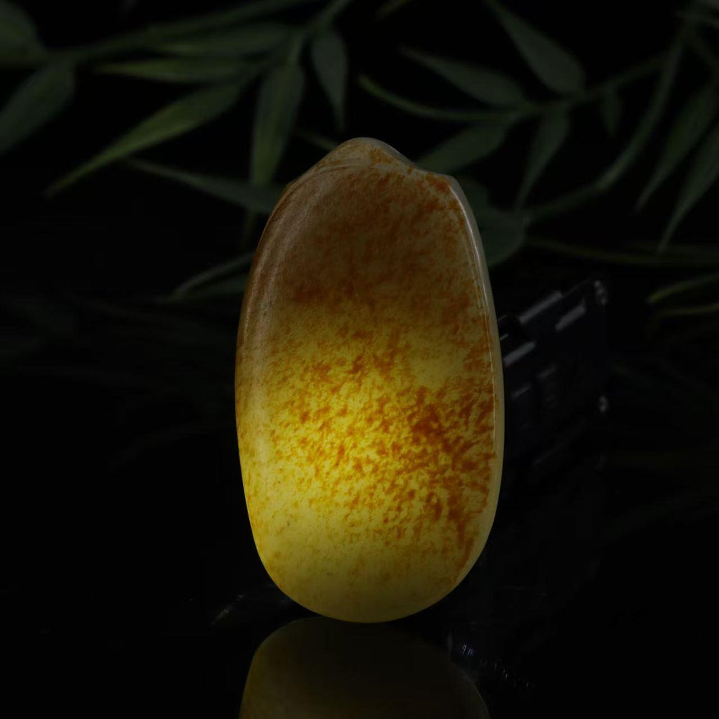 和田玉洒红皮无事牌挂坠（73.3g）