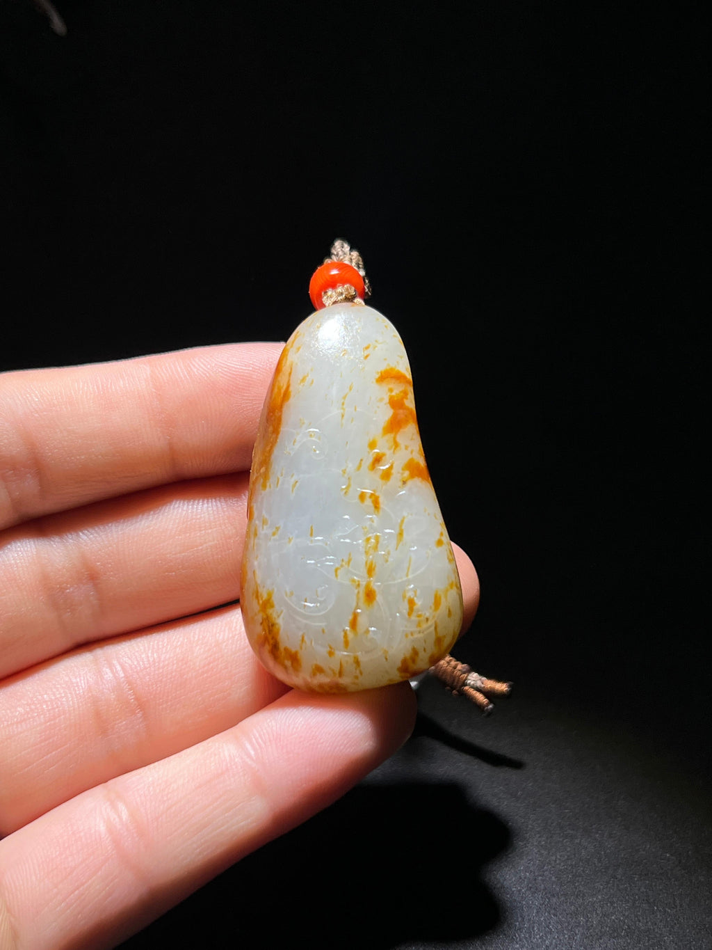 和田玉籽料观音（32.4g）