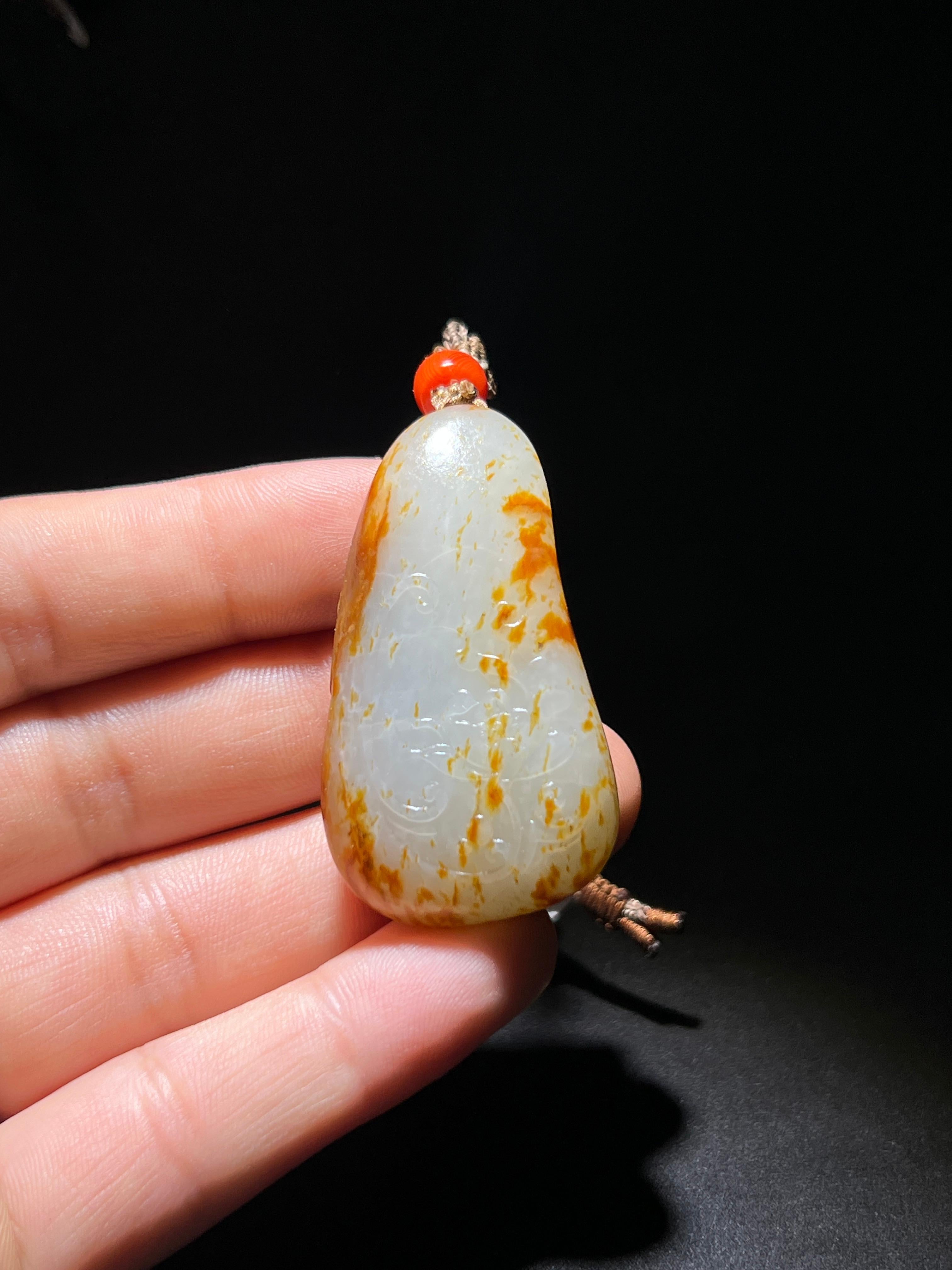 和田玉籽料观音（32.4g）