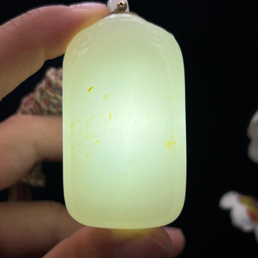 和田玉籽料无事牌（62.1g）
