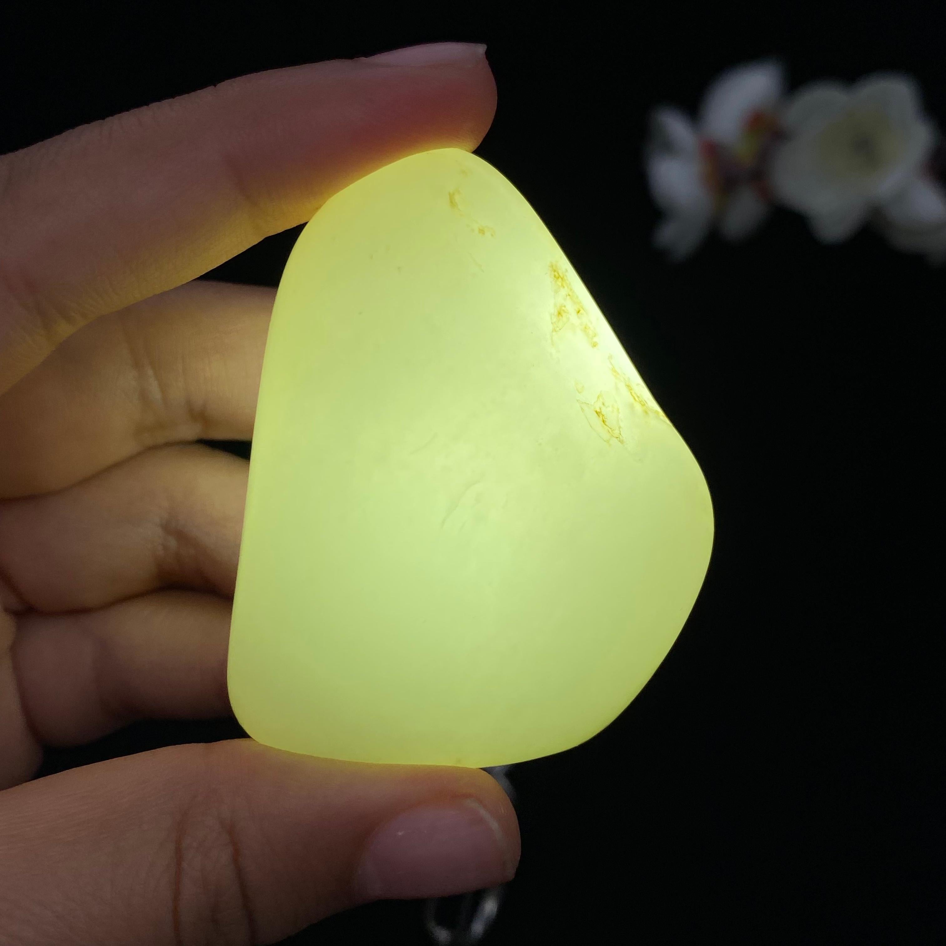 和田玉白玉籽料挂件（60.5g）