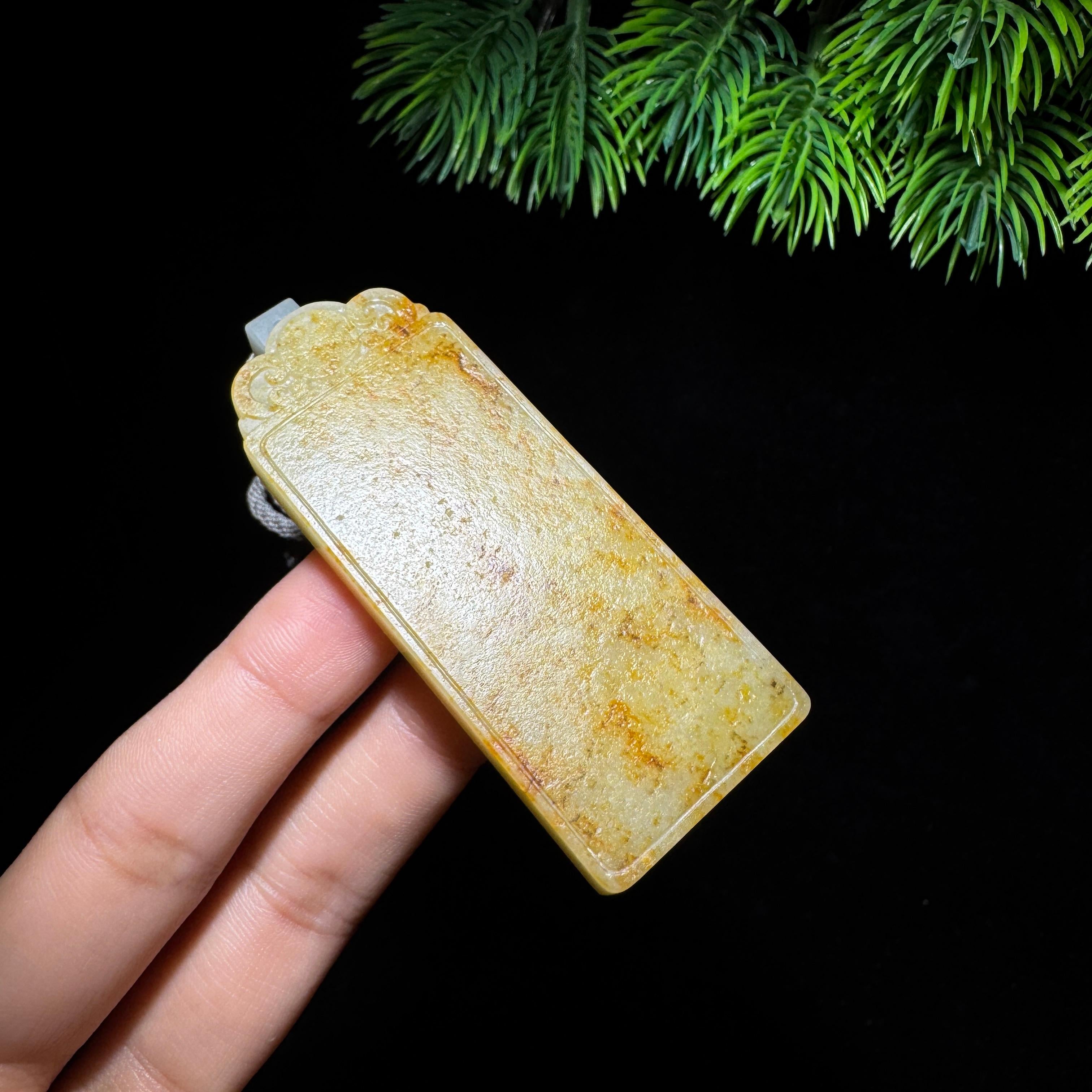和田玉籽料满皮无事牌（51.8g）