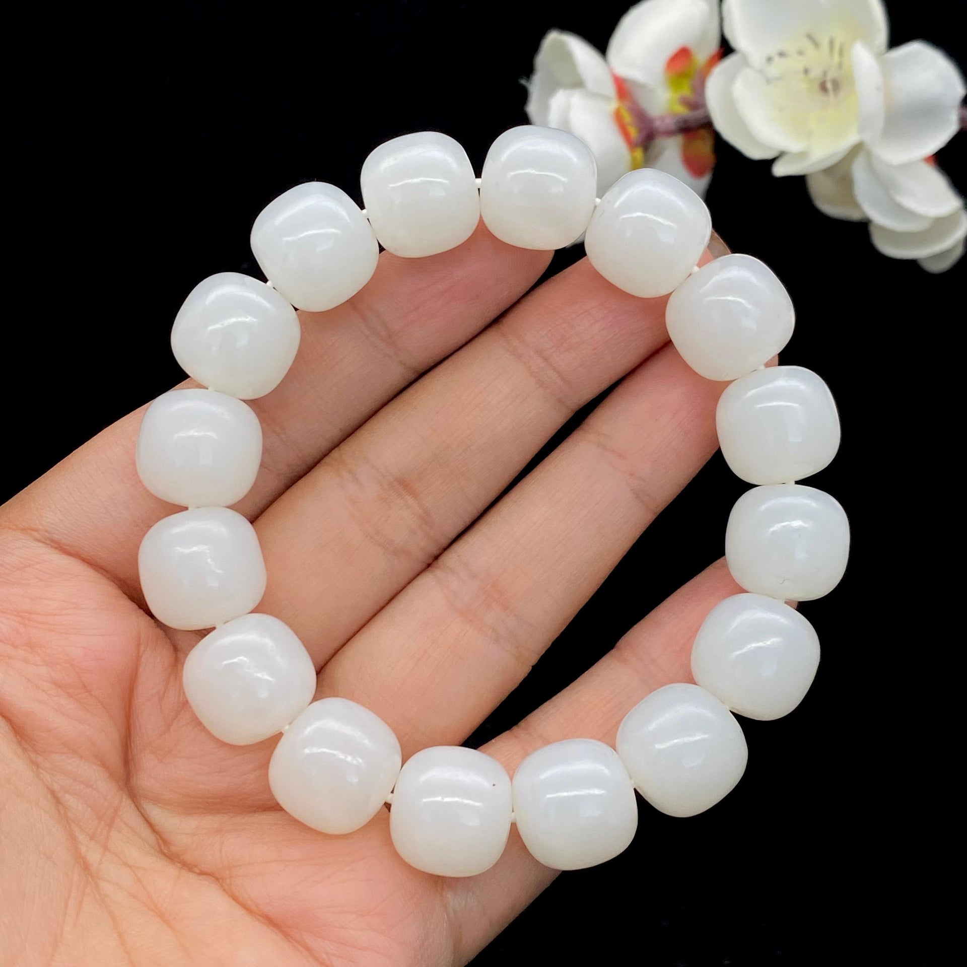 【聚寶堂】和田黄玉 10cm×12cm 根付 中国美術 古玩 WH-29 聚寶堂】和田黄玉 10cm×12cm 根付 中国美術 古玩 WH-29 ヤマヒロ 軽