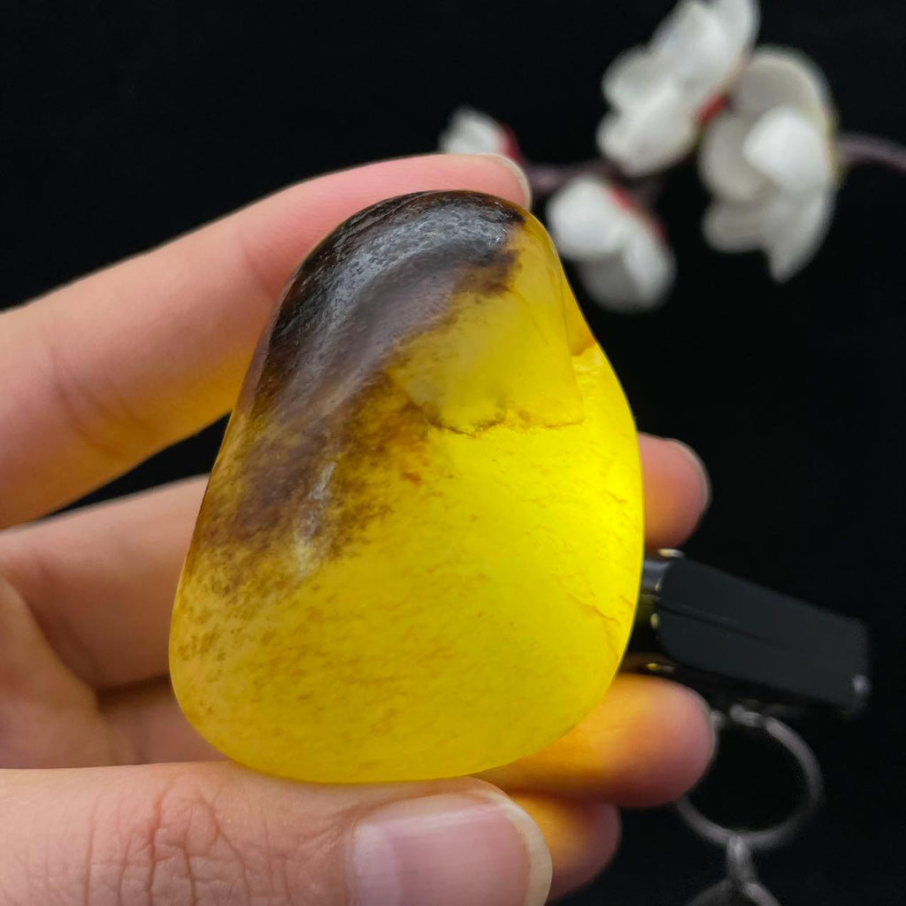 和田玉聚黄皮籽料手把件（100.4g）