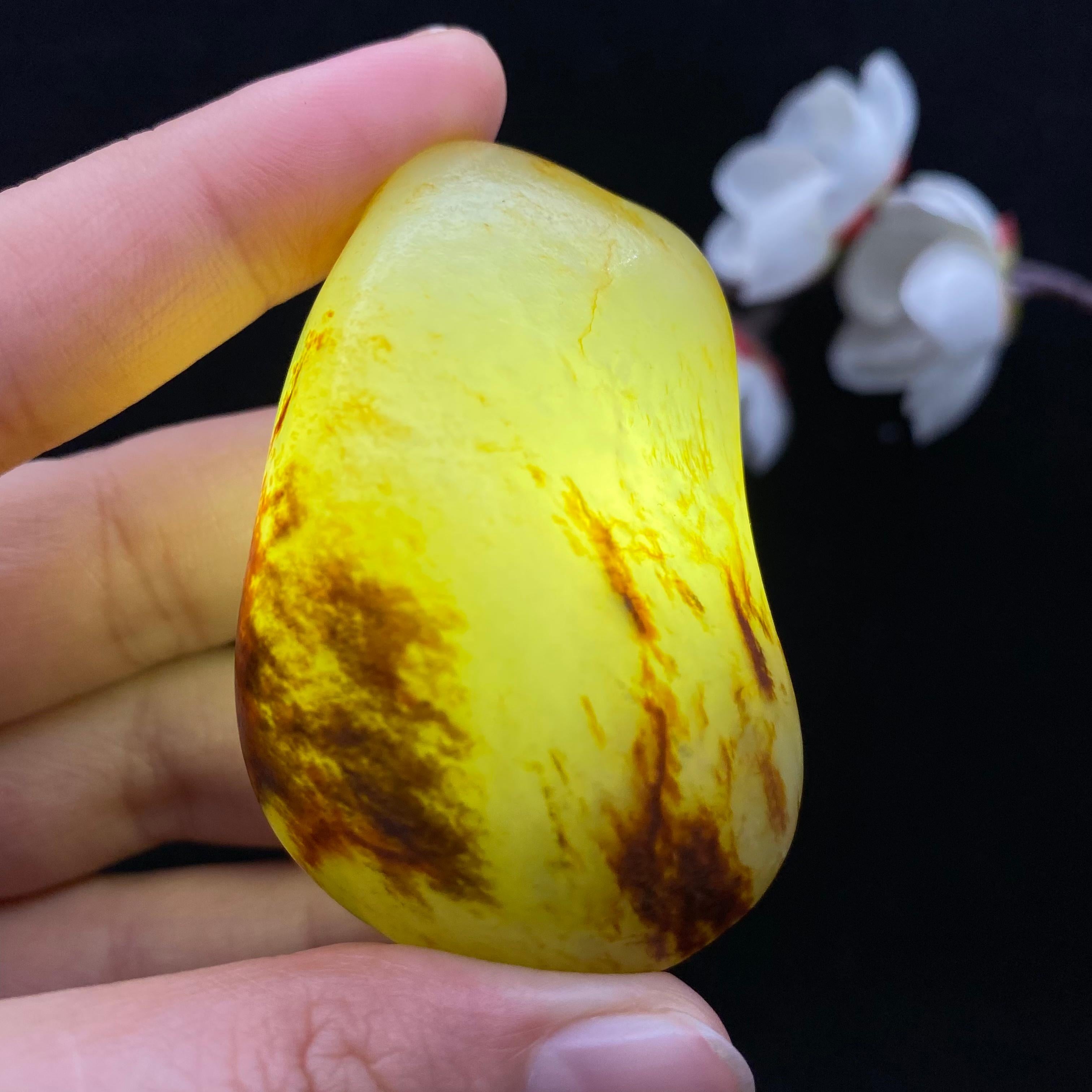 和田玉红皮籽料手把件（60g）