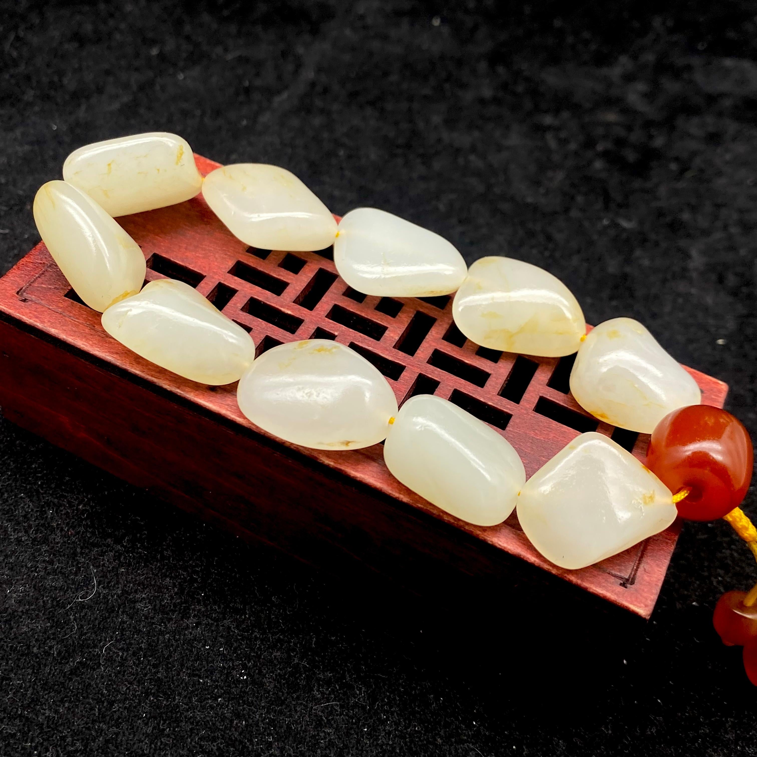 和田玉洒金皮【精品手串】（43g）