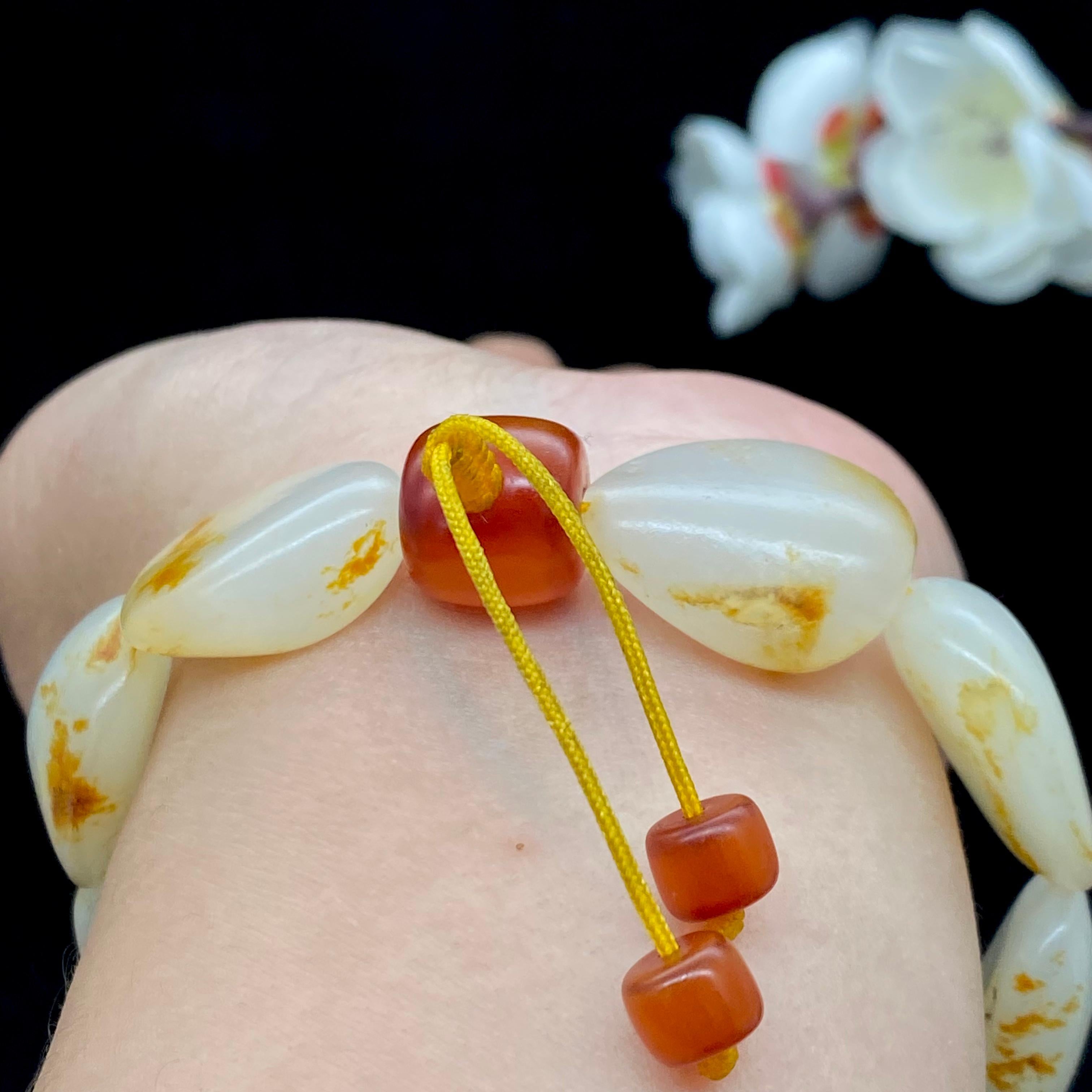 和田玉-洒红皮【精品手串】（63.4g）