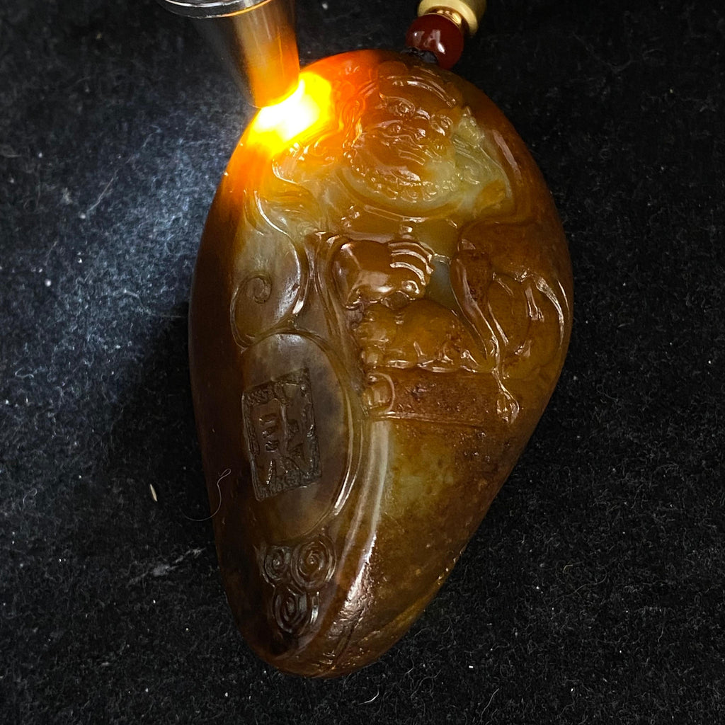 和田玉籽料财神（104.0g）
