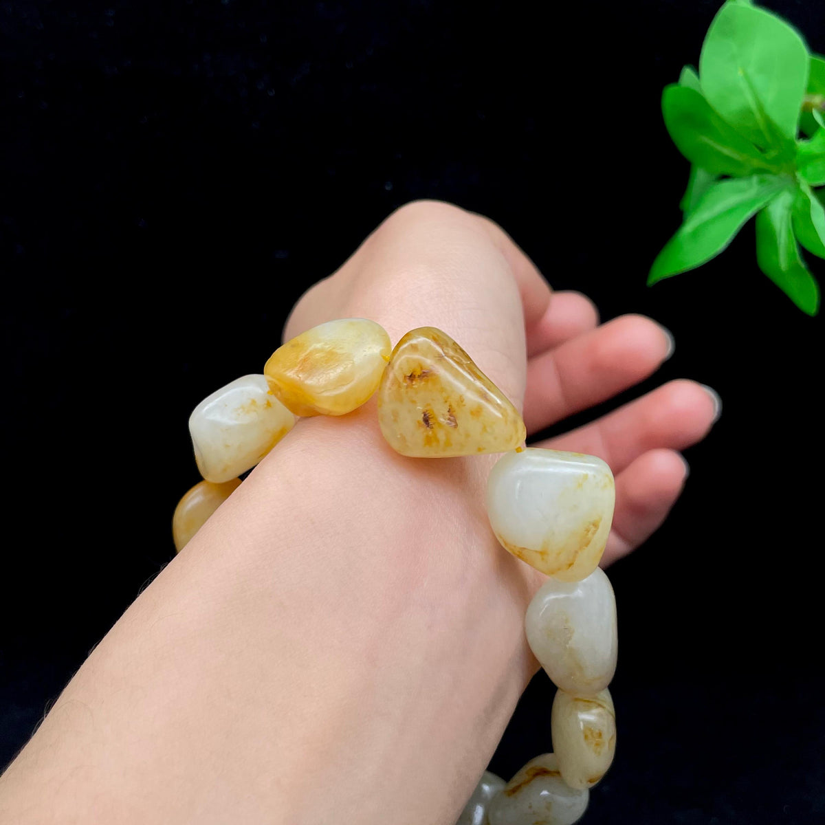 和田玉洒金皮籽料【精品手串】（54.4g）