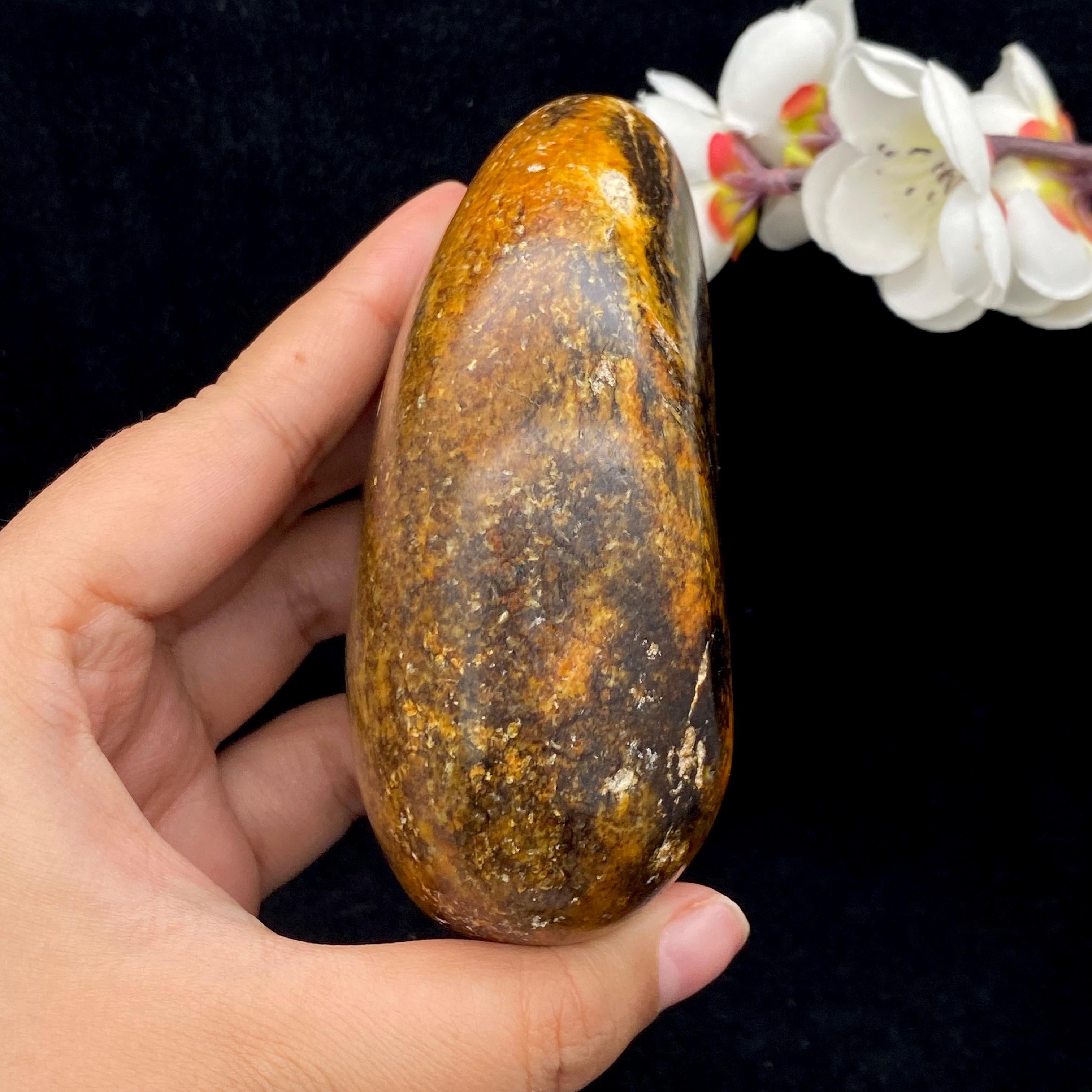 籽料原石– 厚德载玉