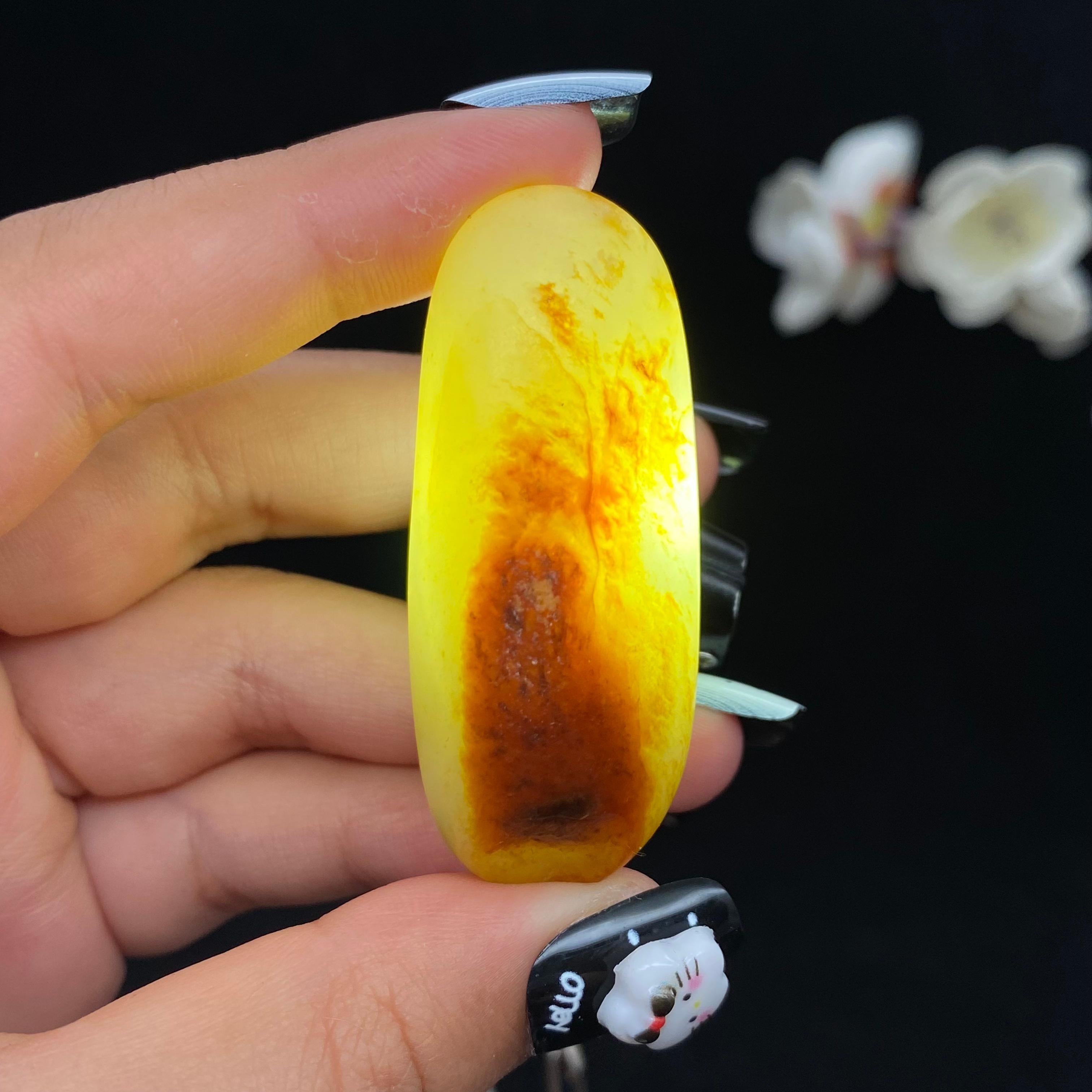 和田玉聚红皮籽料挂件（28.5g）