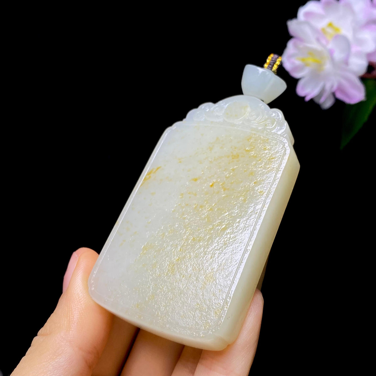 和田玉籽料无事牌（75.2g）