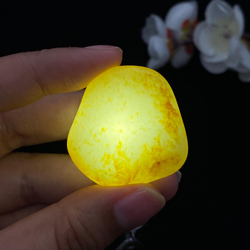 和田玉满洒金皮籽料挂件（23.2g）