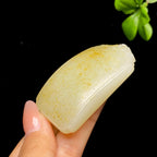 和田玉籽料无事牌（66.9g）