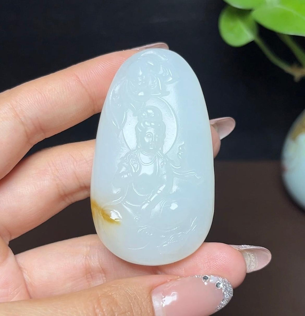 新疆和田玉且末糖白羊脂玉观音（55.6g）