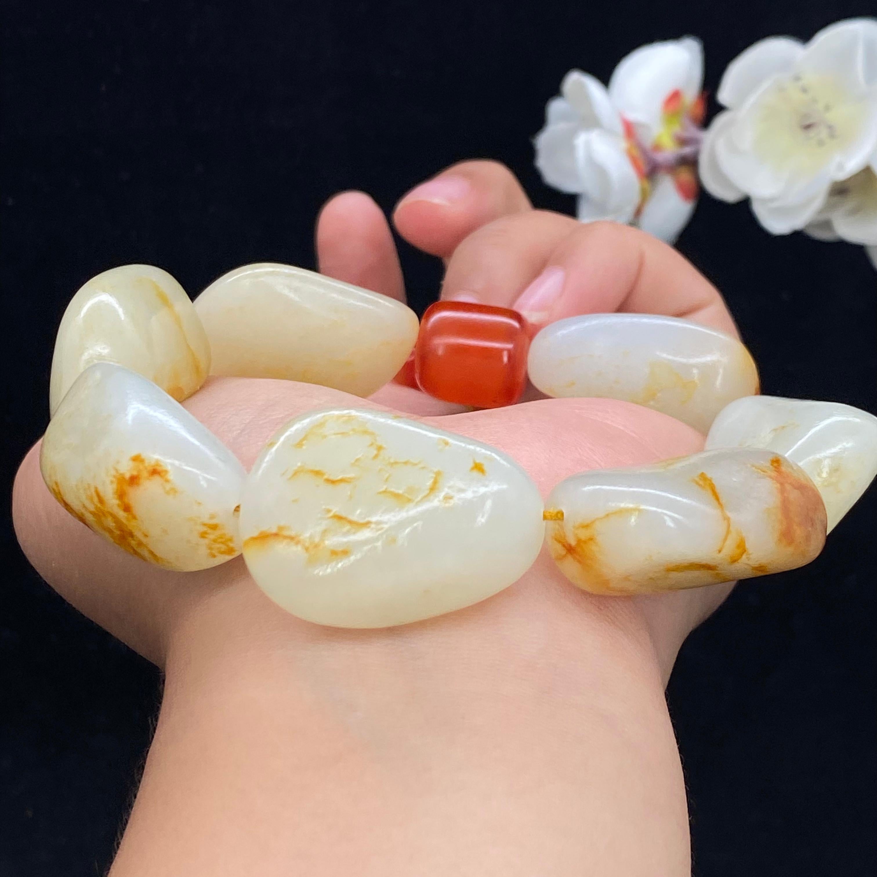 和田玉洒金皮籽料【精品手串】（122.5g）