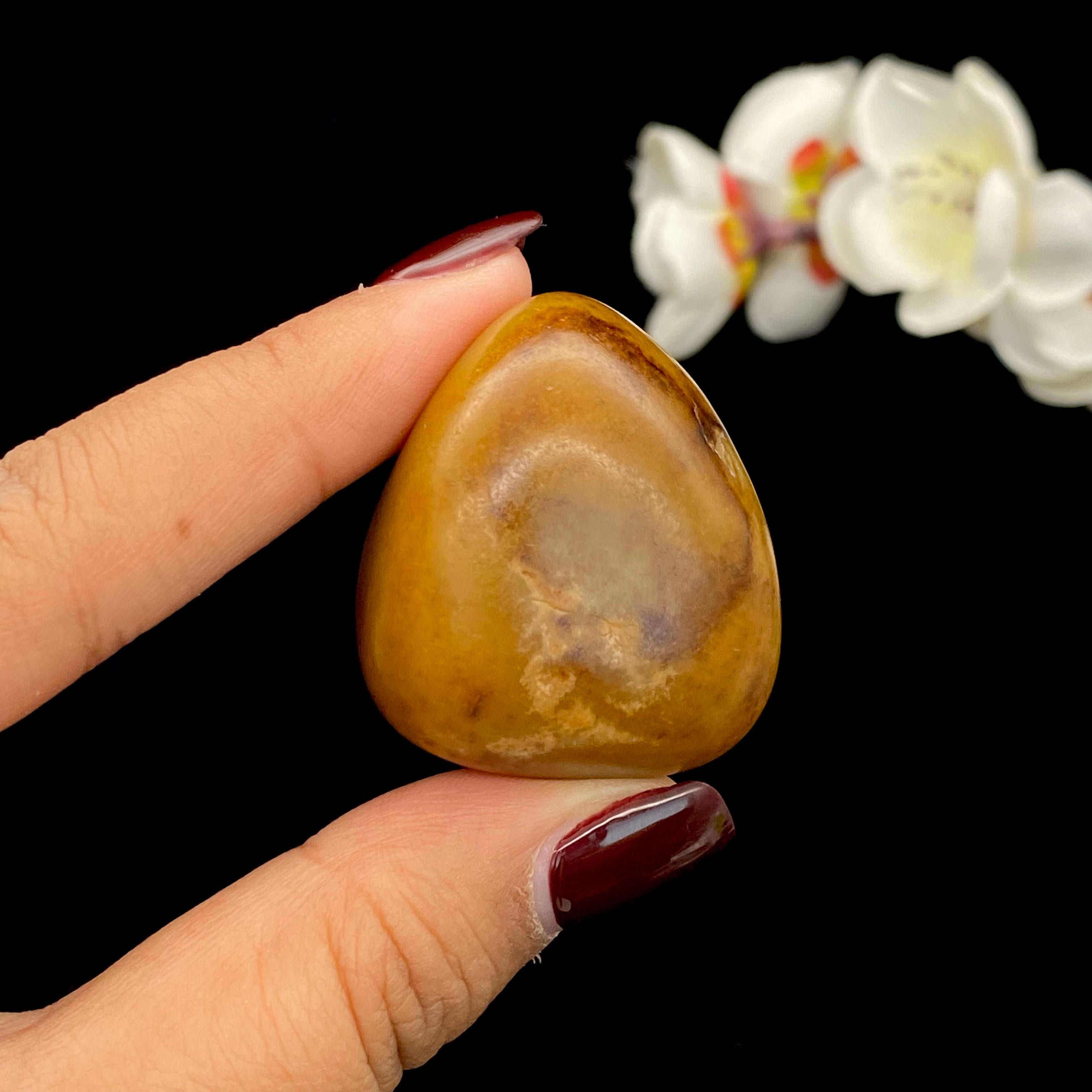 和田玉聚黄皮籽料原石(55.1g)