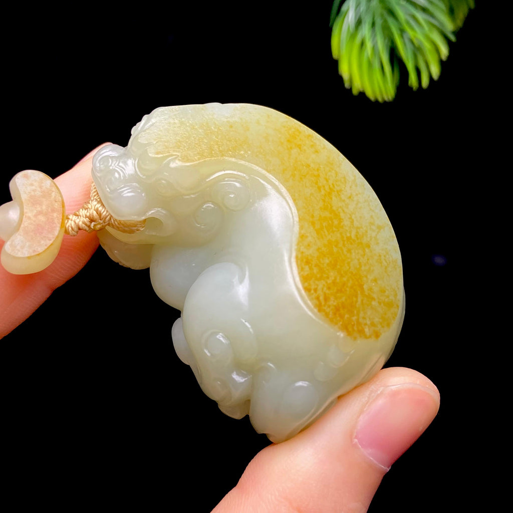 和田玉籽料貔貅把件（102.2g）