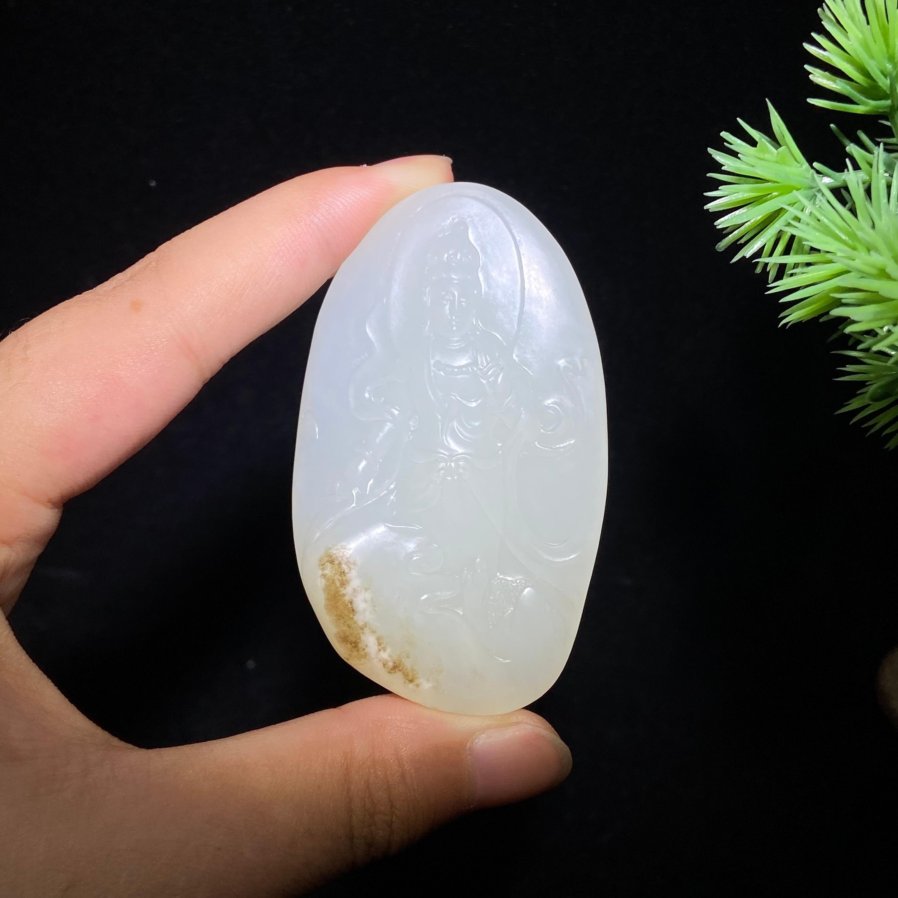 和田玉籽料观音（50.8g）
