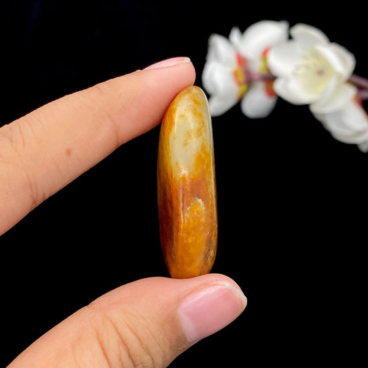 和田玉聚红皮籽料挂件（22.3g）