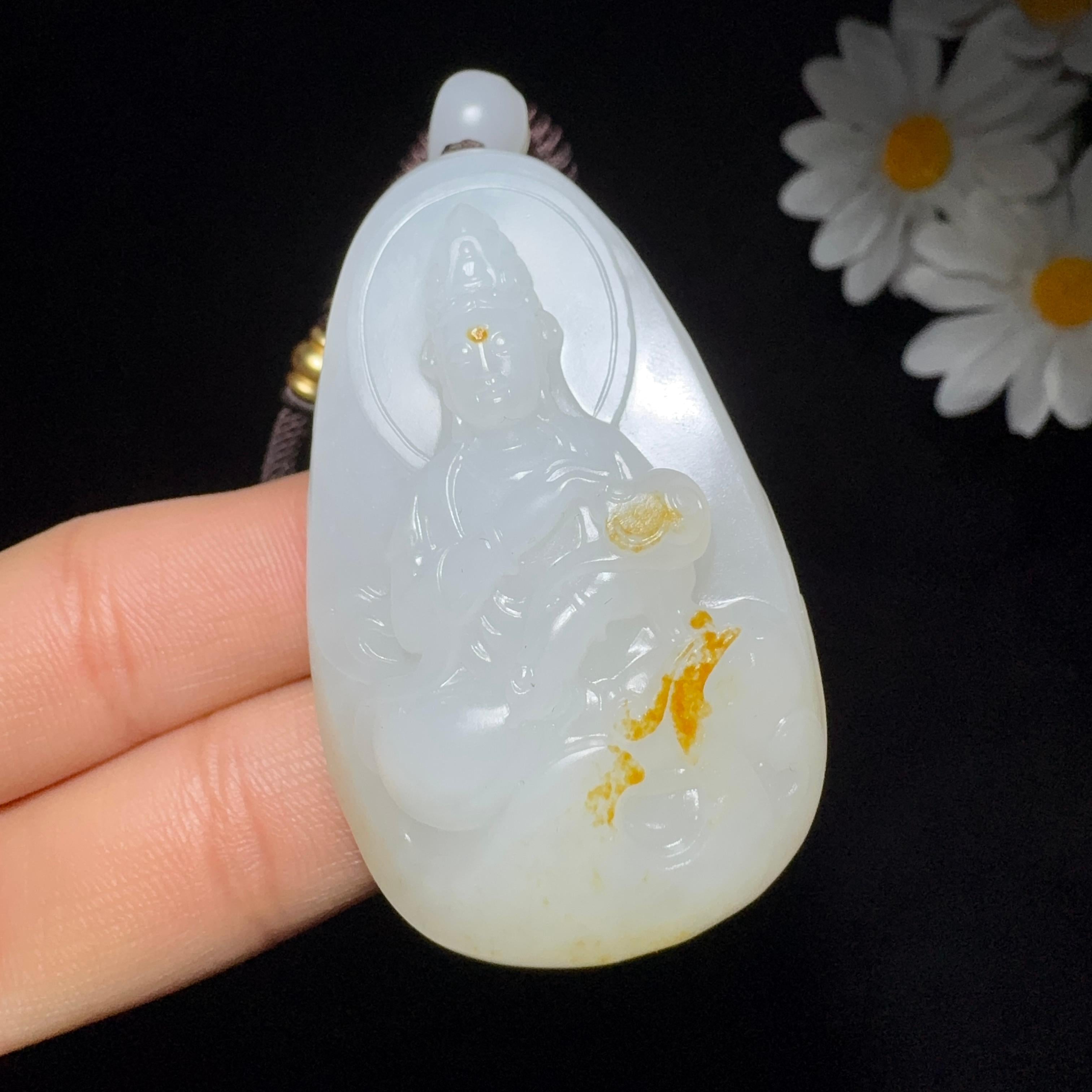 和田玉籽料羊脂白玉观音（69.7g）