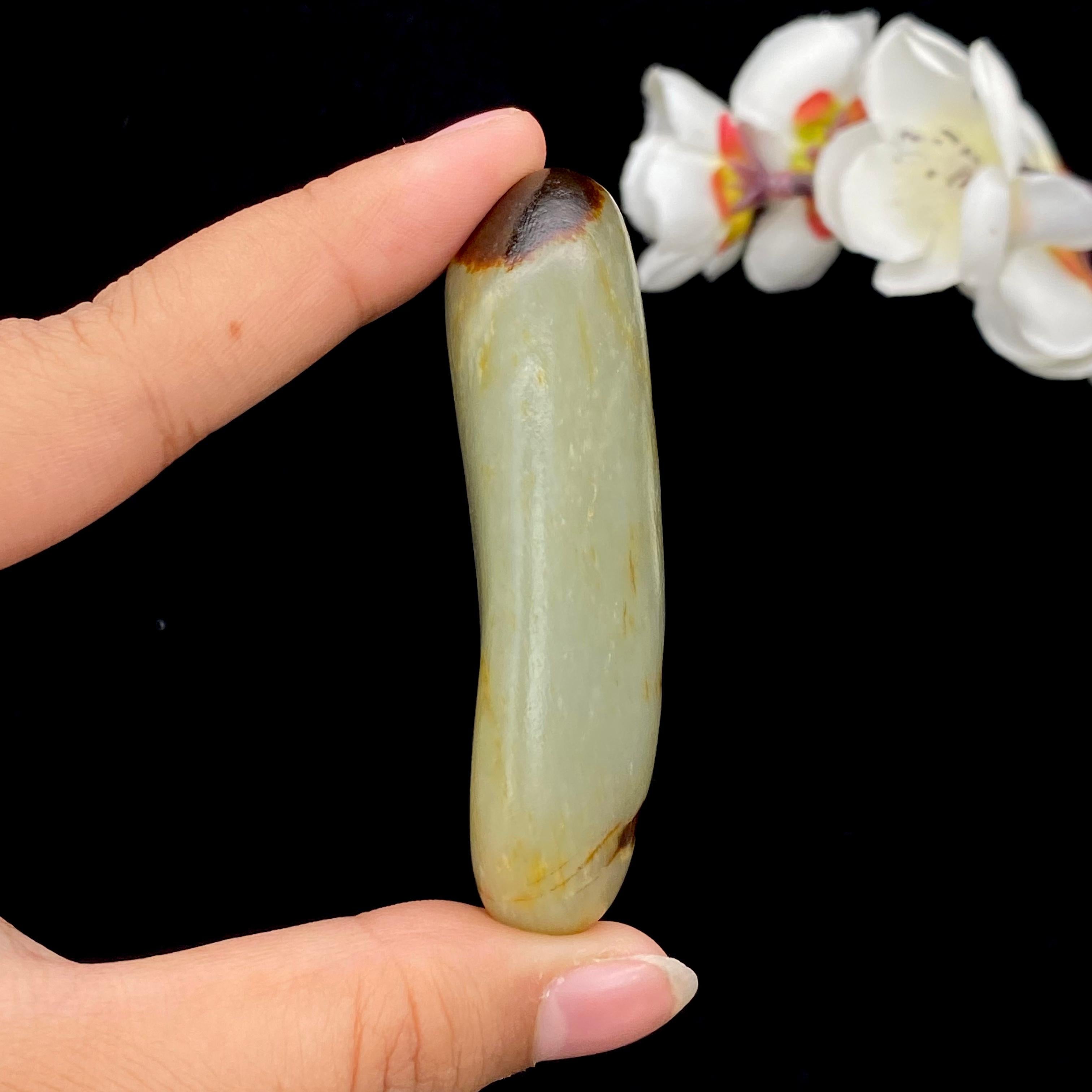 和田玉红皮籽料原石（55.7g）
