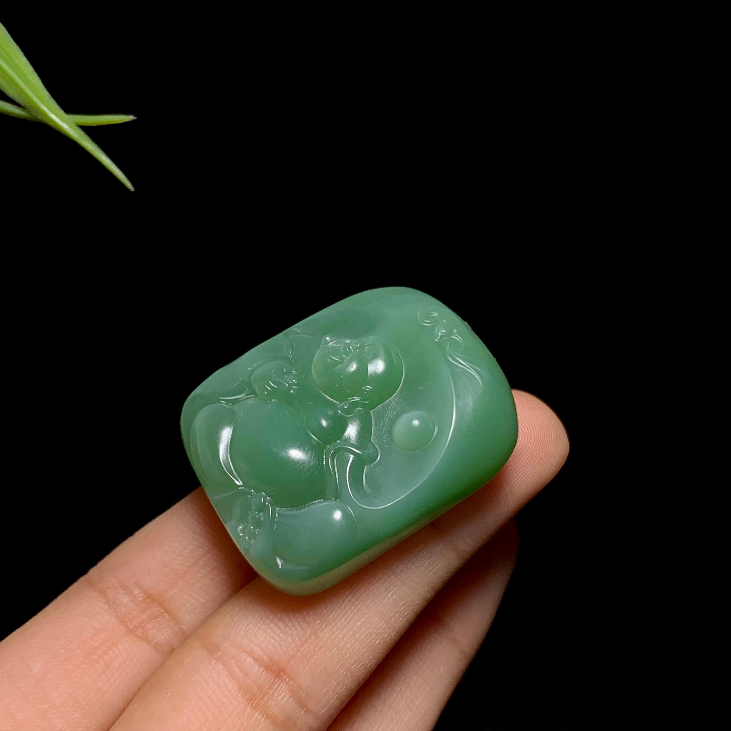 和田碧玉粉青猫眼弥勒佛（26.3g）