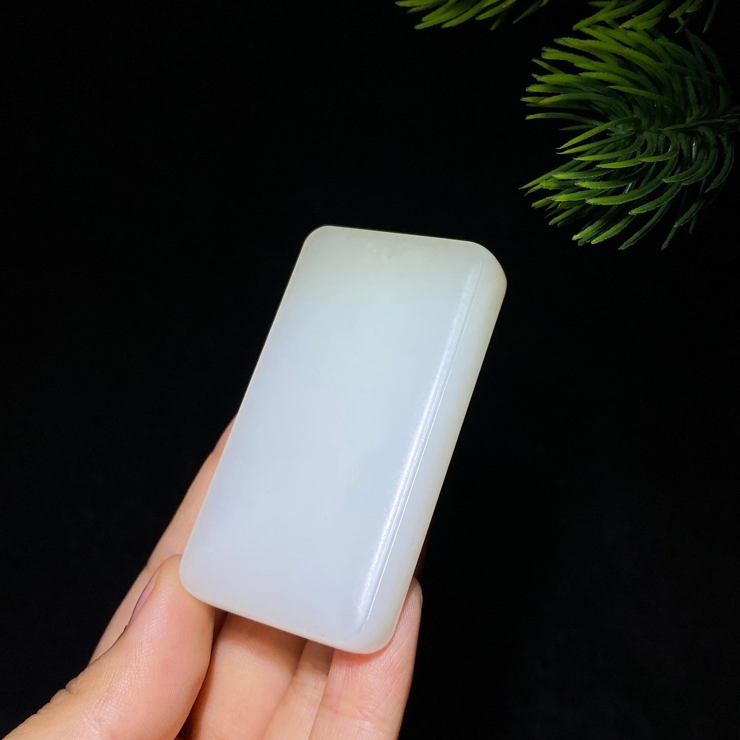 和田玉糖白玉无事牌（67.4g）