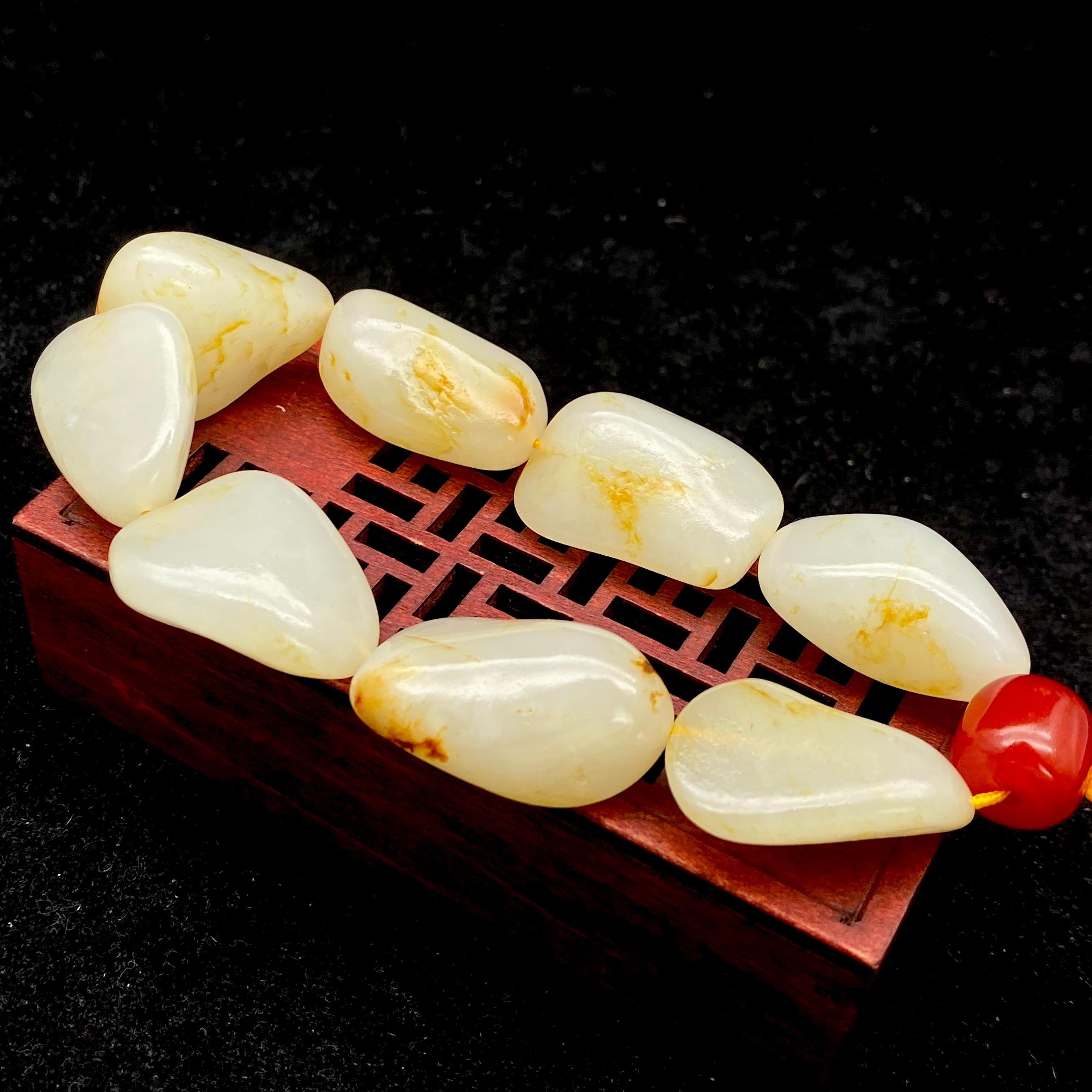 和田玉洒金皮【精品手串】（84.2g）