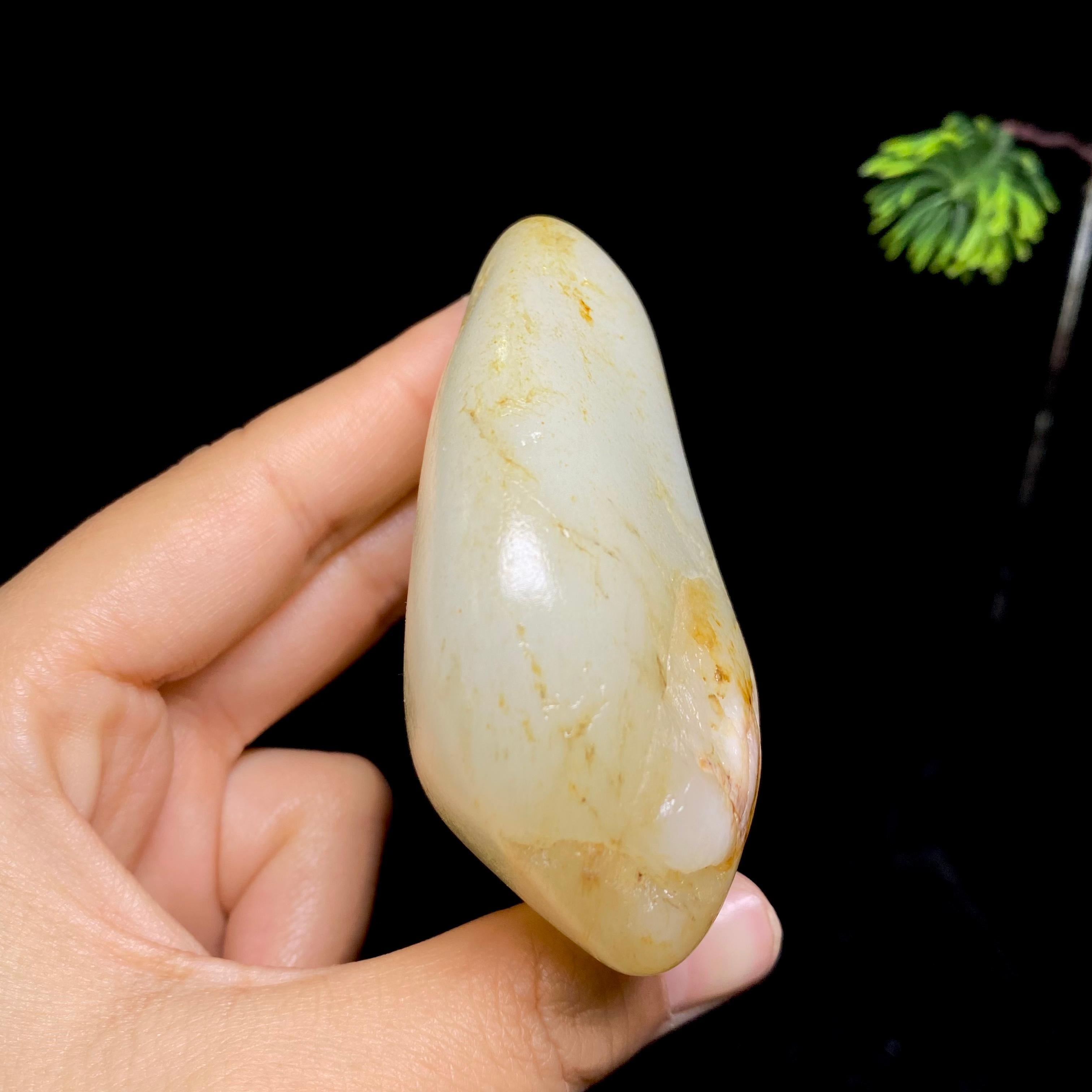 和田玉洒金皮籽料把件（225.3g）