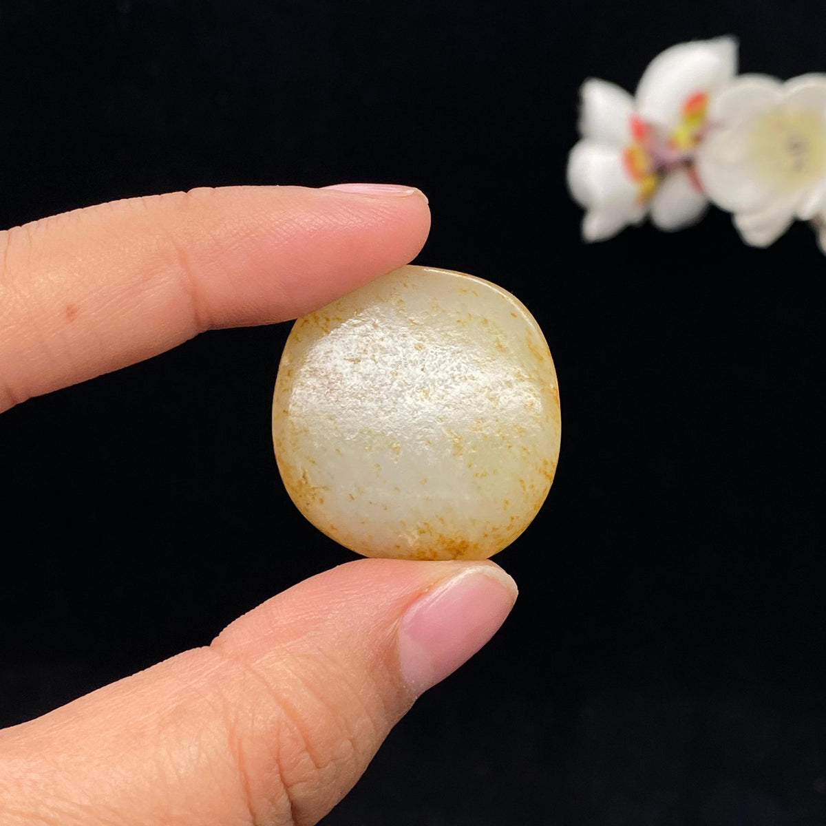 和田玉满洒金皮籽料吊坠籽（14.7g）