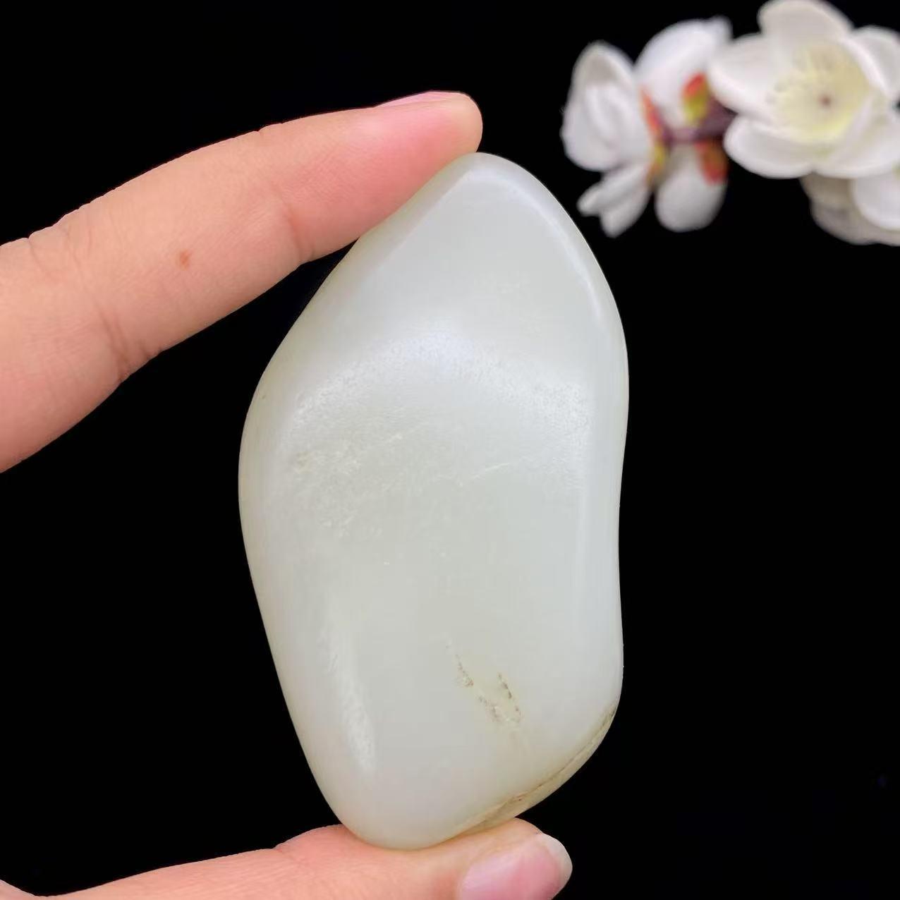 和田玉青白玉籽料（86.1g）