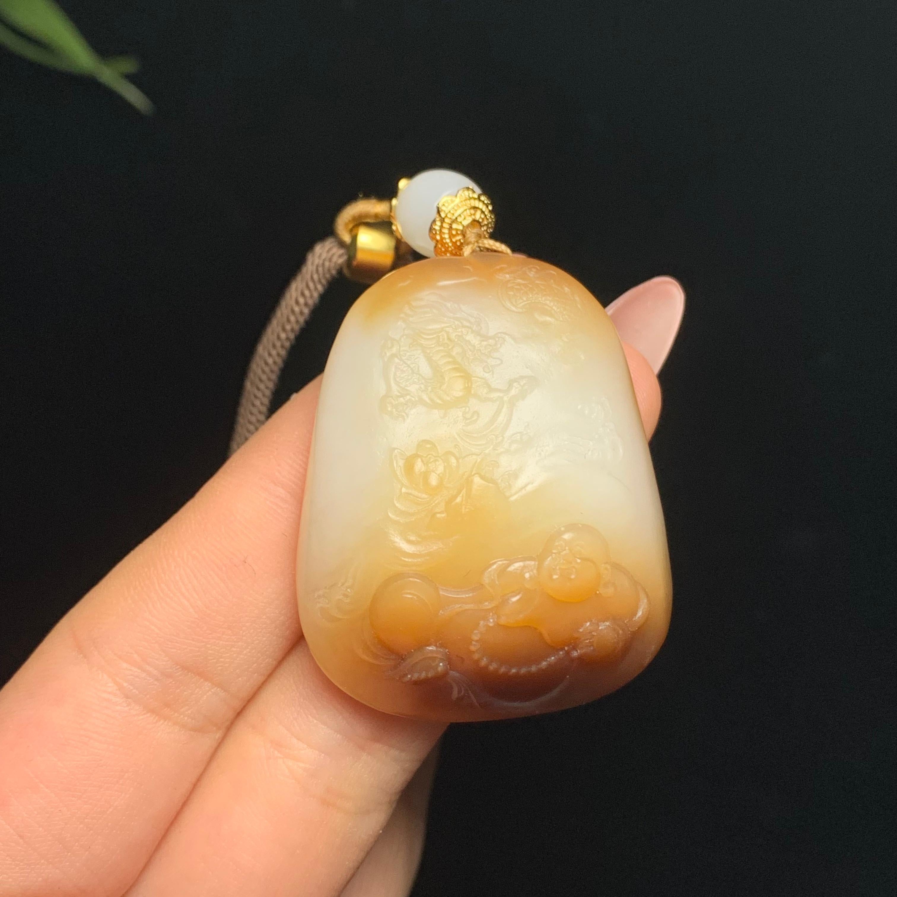 高品质和田玉糖白玉弥勒佛挂件（32.5g）