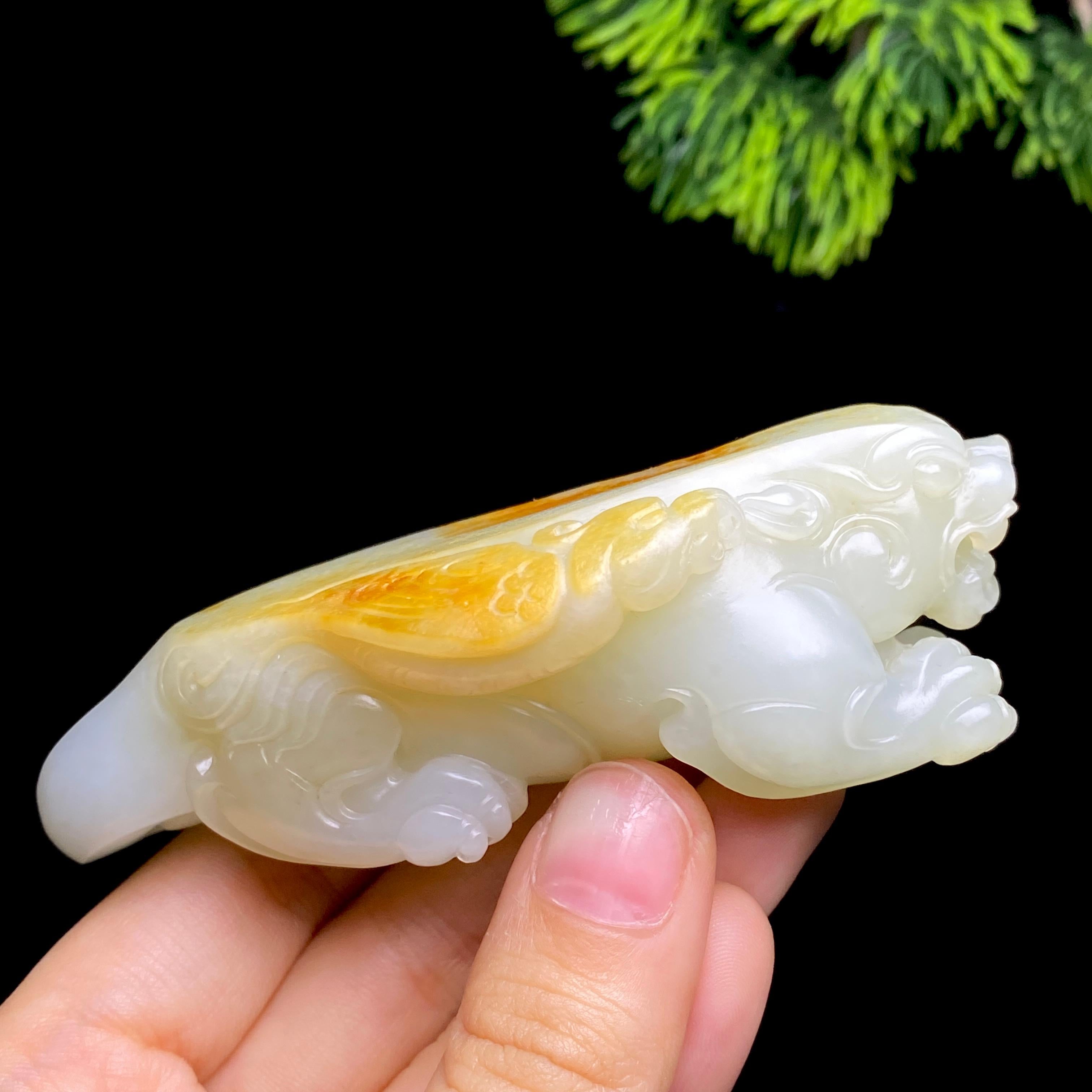 和田玉籽料貔貅（128.7g） – 厚德载玉