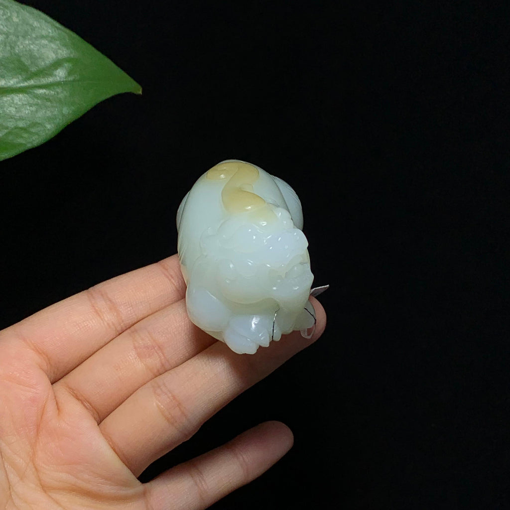 收藏级新疆且末金山糖白玉貔貅手把件（124.0g）