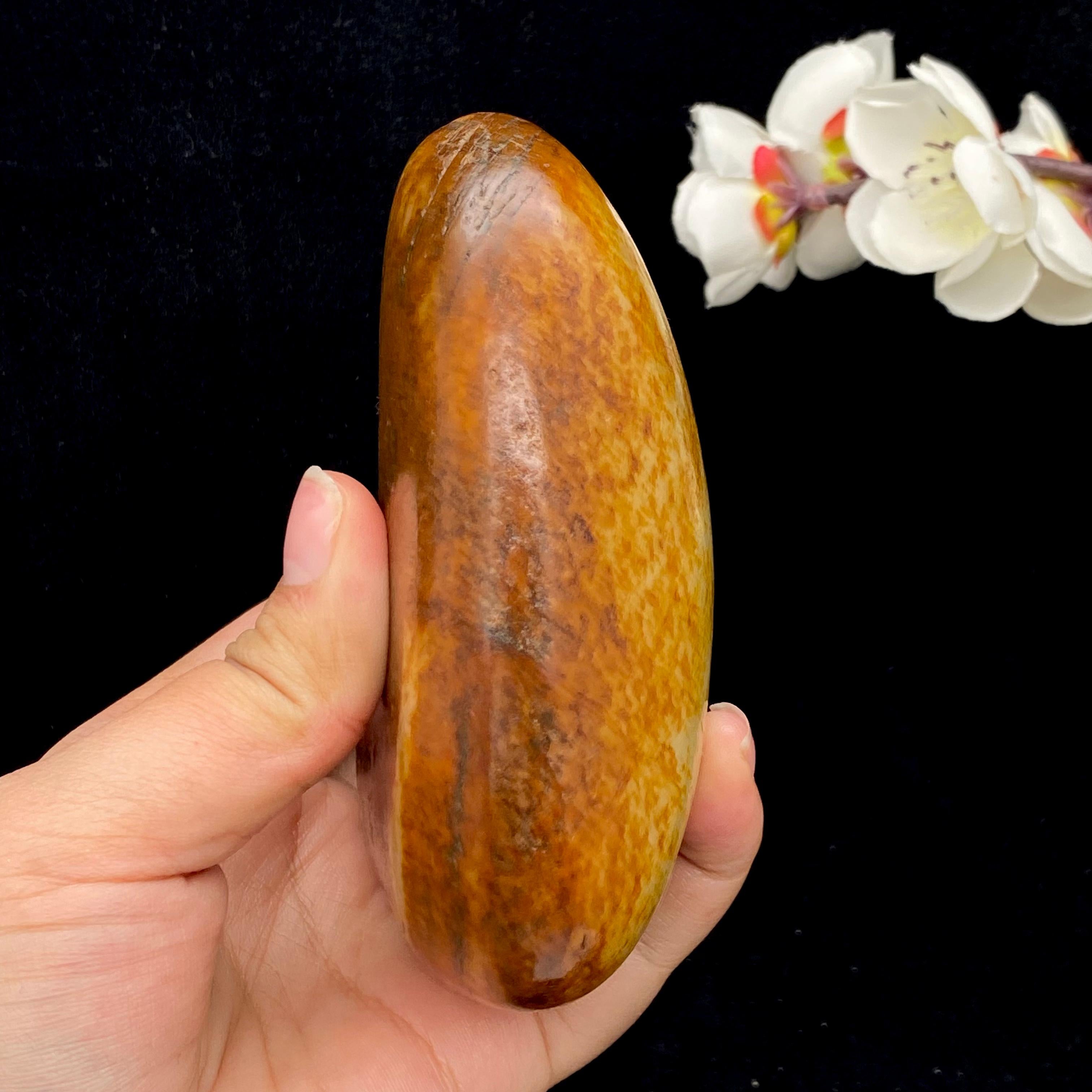 和田玉聚红皮籽料（667.4g）