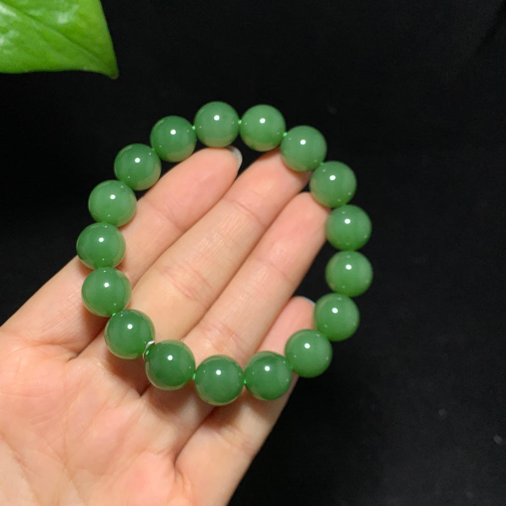收藏级碧玉粉绿圆珠手串（45.7g）