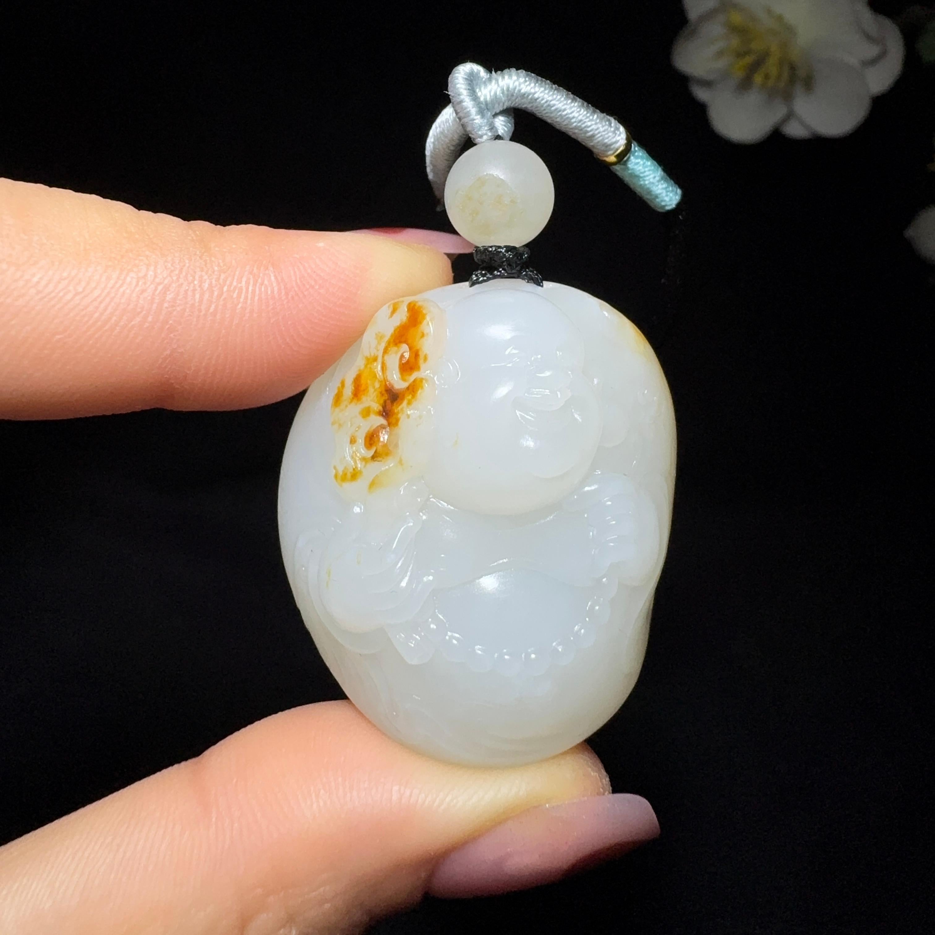 收藏级和田玉籽料挂件佛公（34.5g）