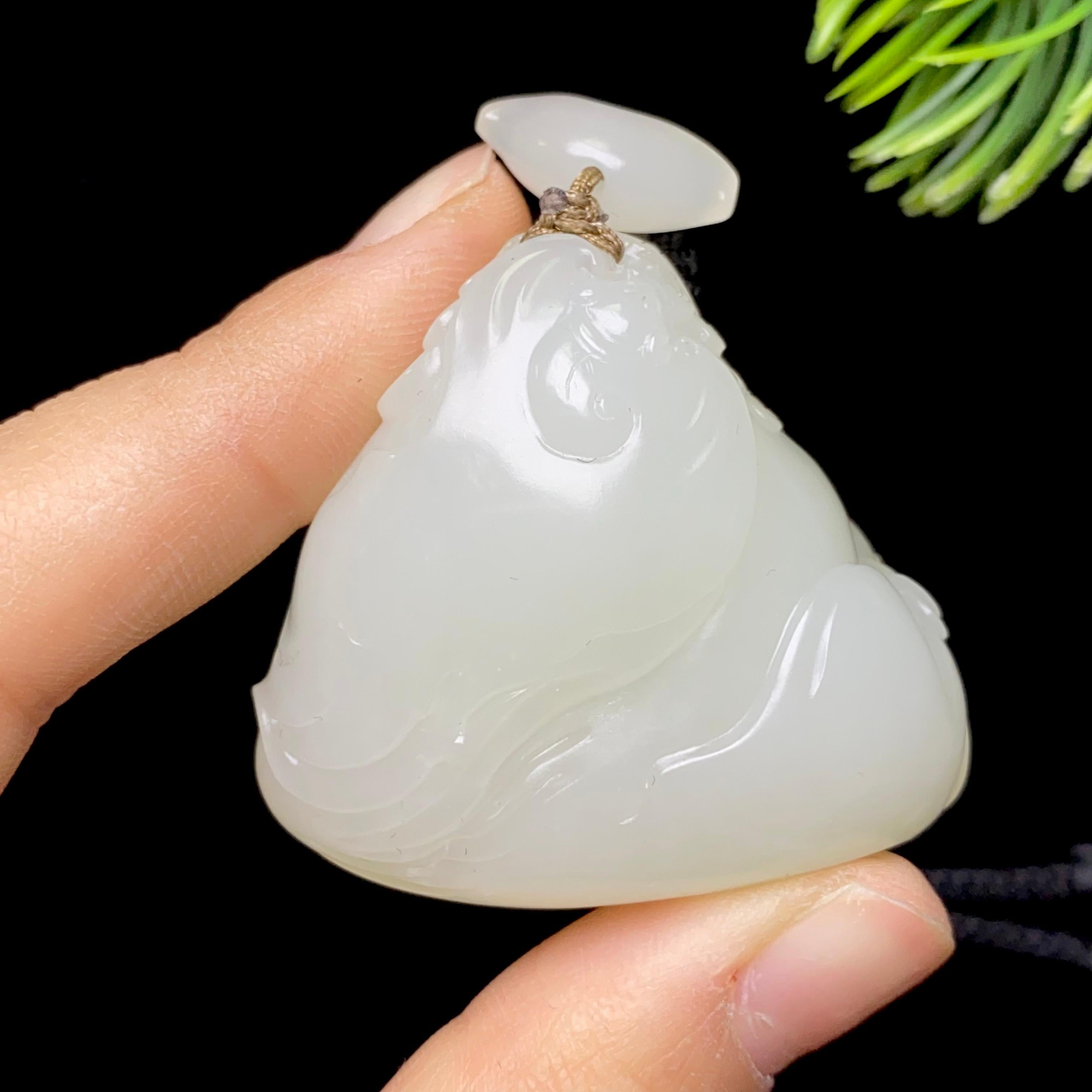 和田玉籽料白玉财神（51.6g）