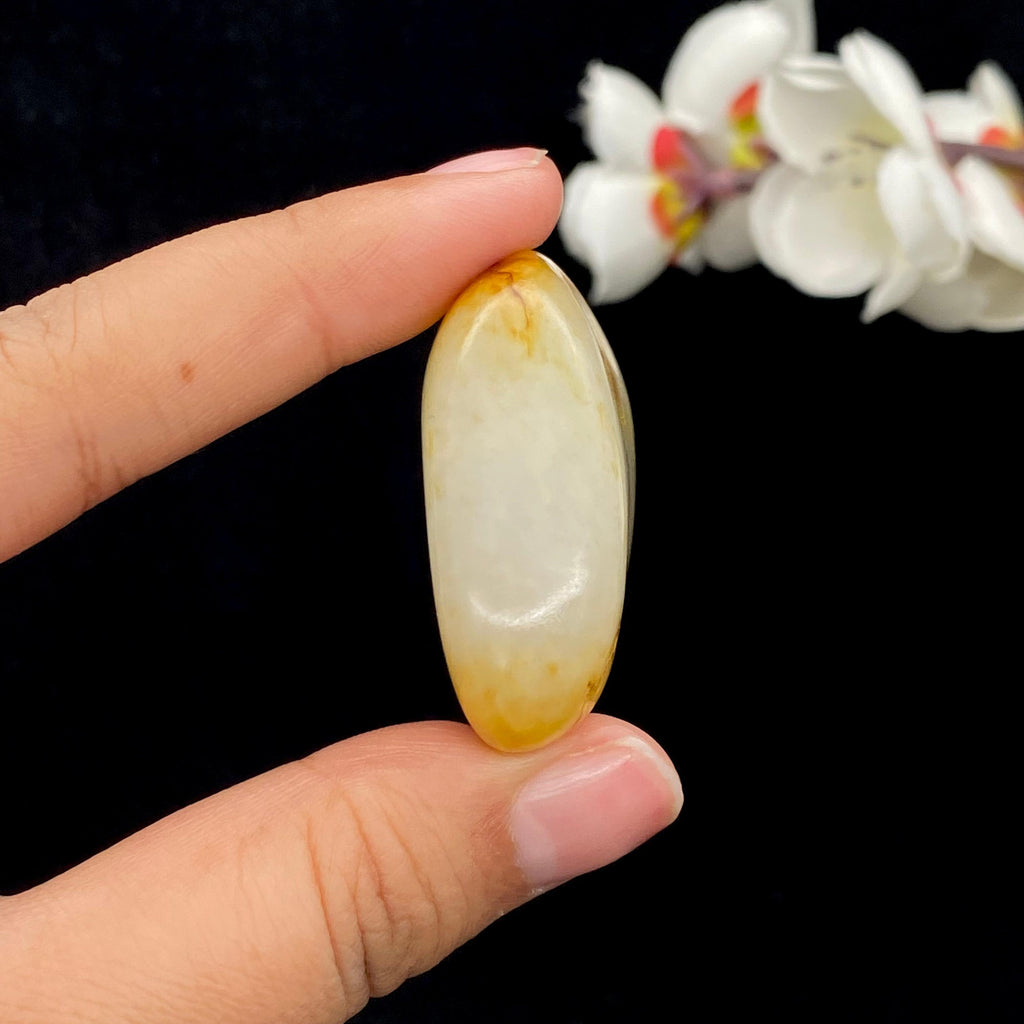 和田玉聚黄皮籽料挂件（42.7g）