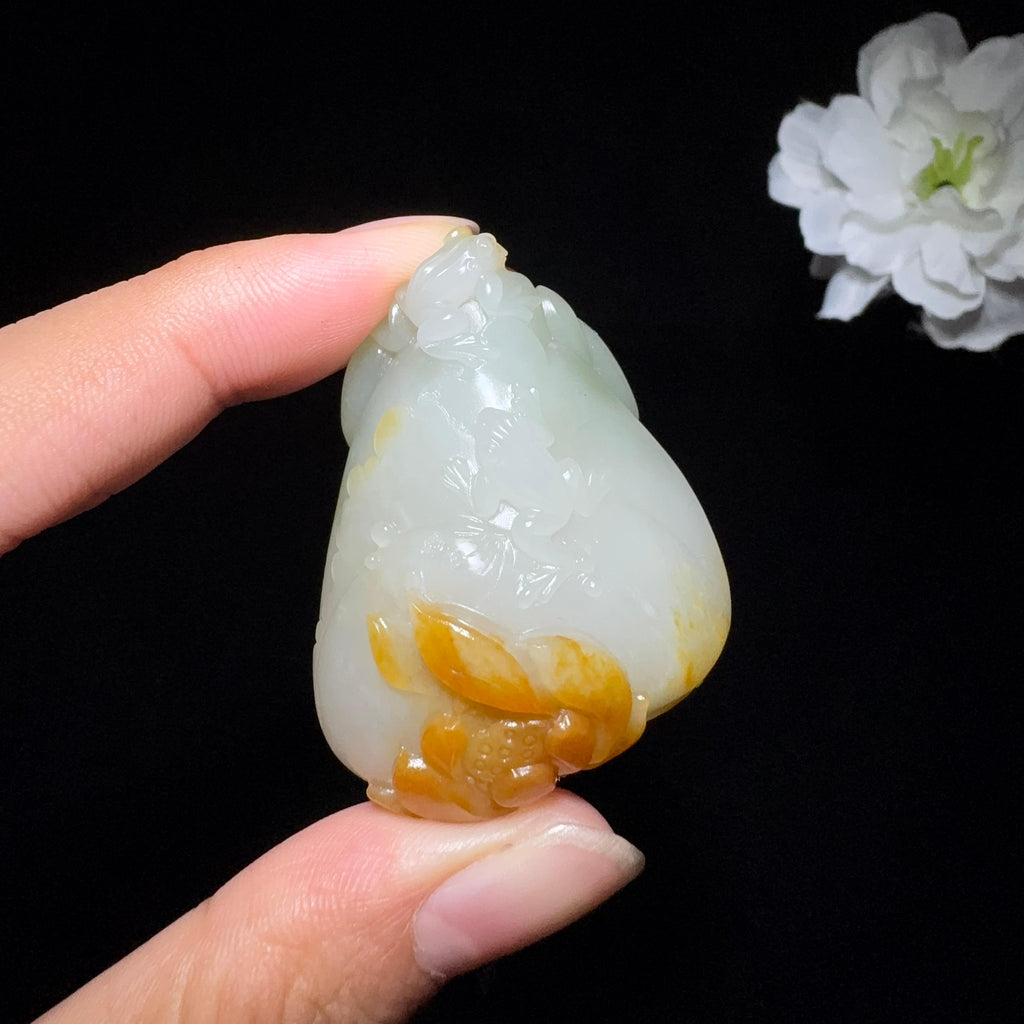 秒杀和田玉籽料呱呱来财（33.9g）