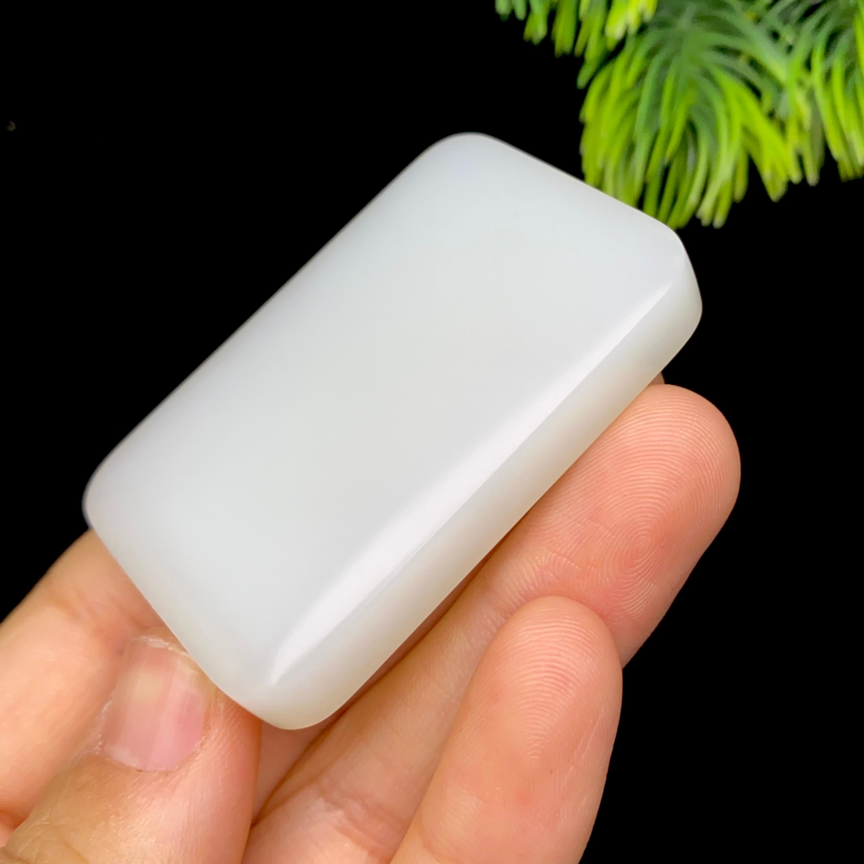 和田玉の 平安牌 平安と吉祥を守り、万事が順調 寸法：30×50mm 和田玉の 平安牌 平安と吉祥を守り、万事が順調 寸法：30×