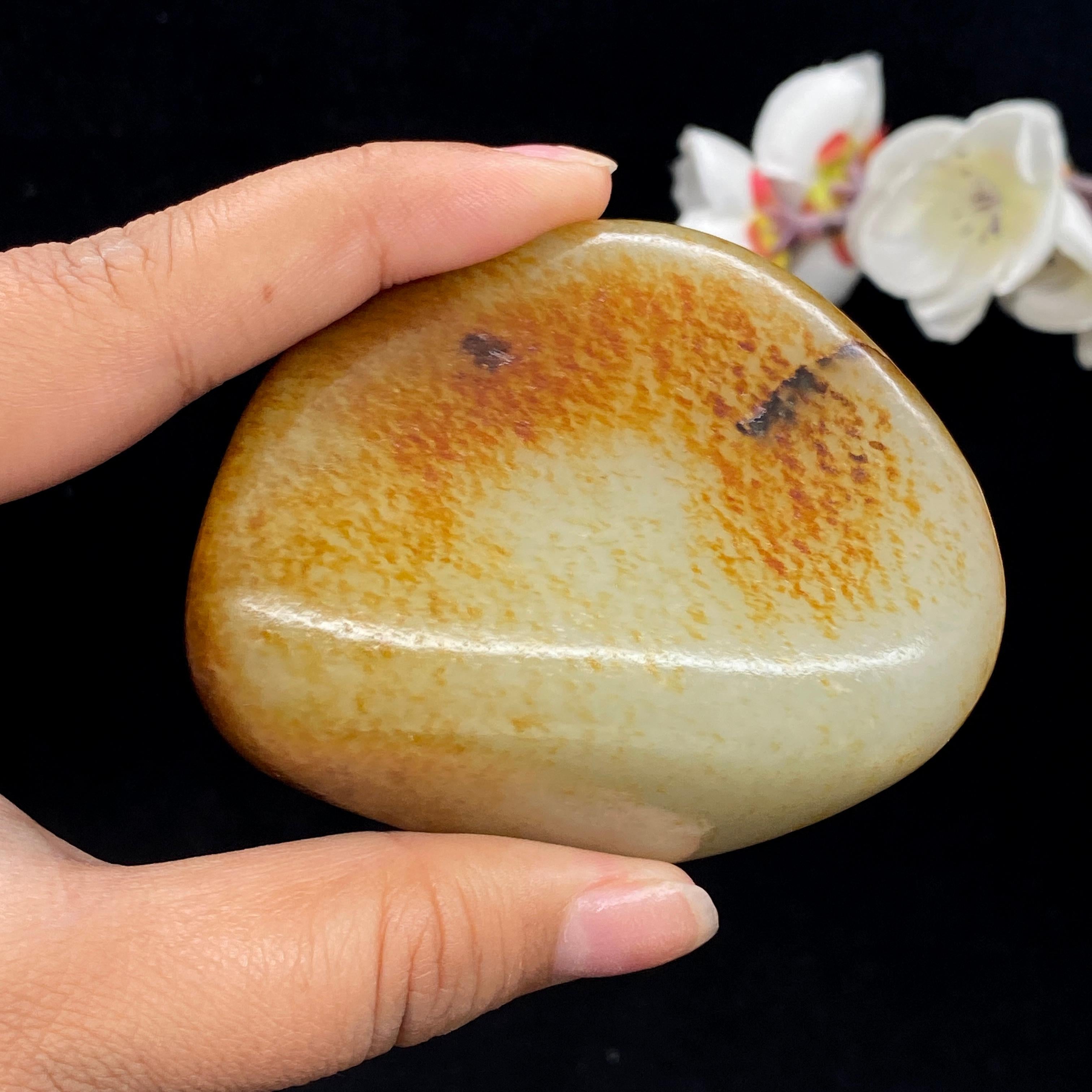 【甄选】和田玉聚黄皮籽料手把件（197.8g）