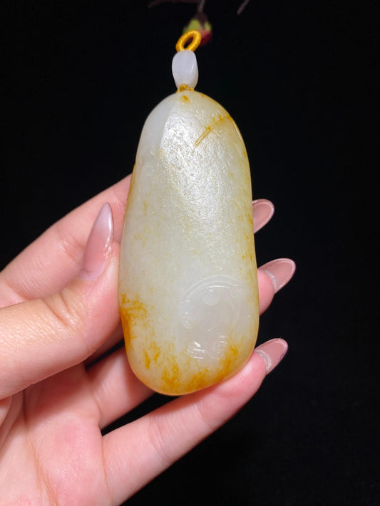 和田玉籽料红皮如来挂件（65.5g）